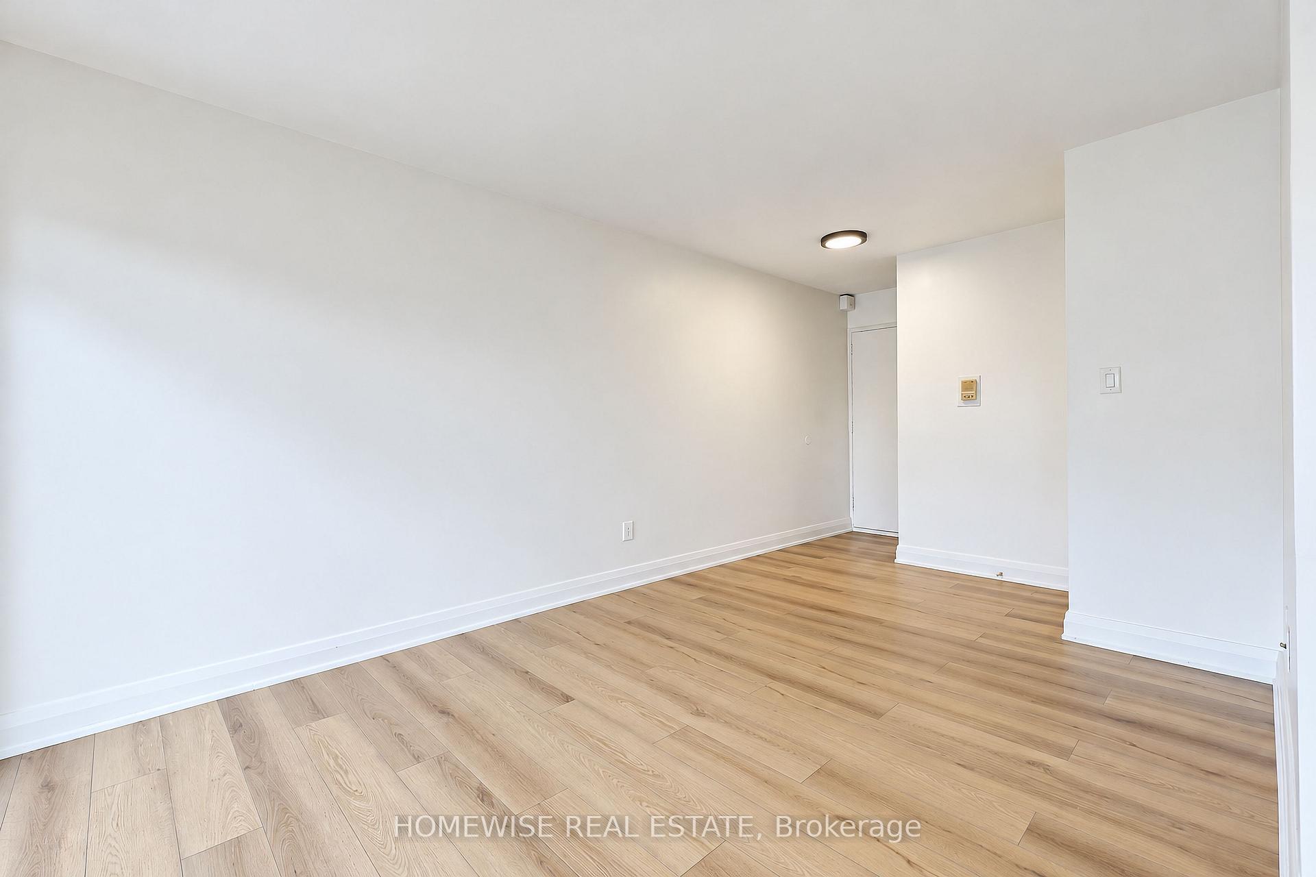 Photo 10 of Unit 8, 31 Sedgeley Drive, Etobicoke, Willowridge-Martingrove-Richview — HOMEH