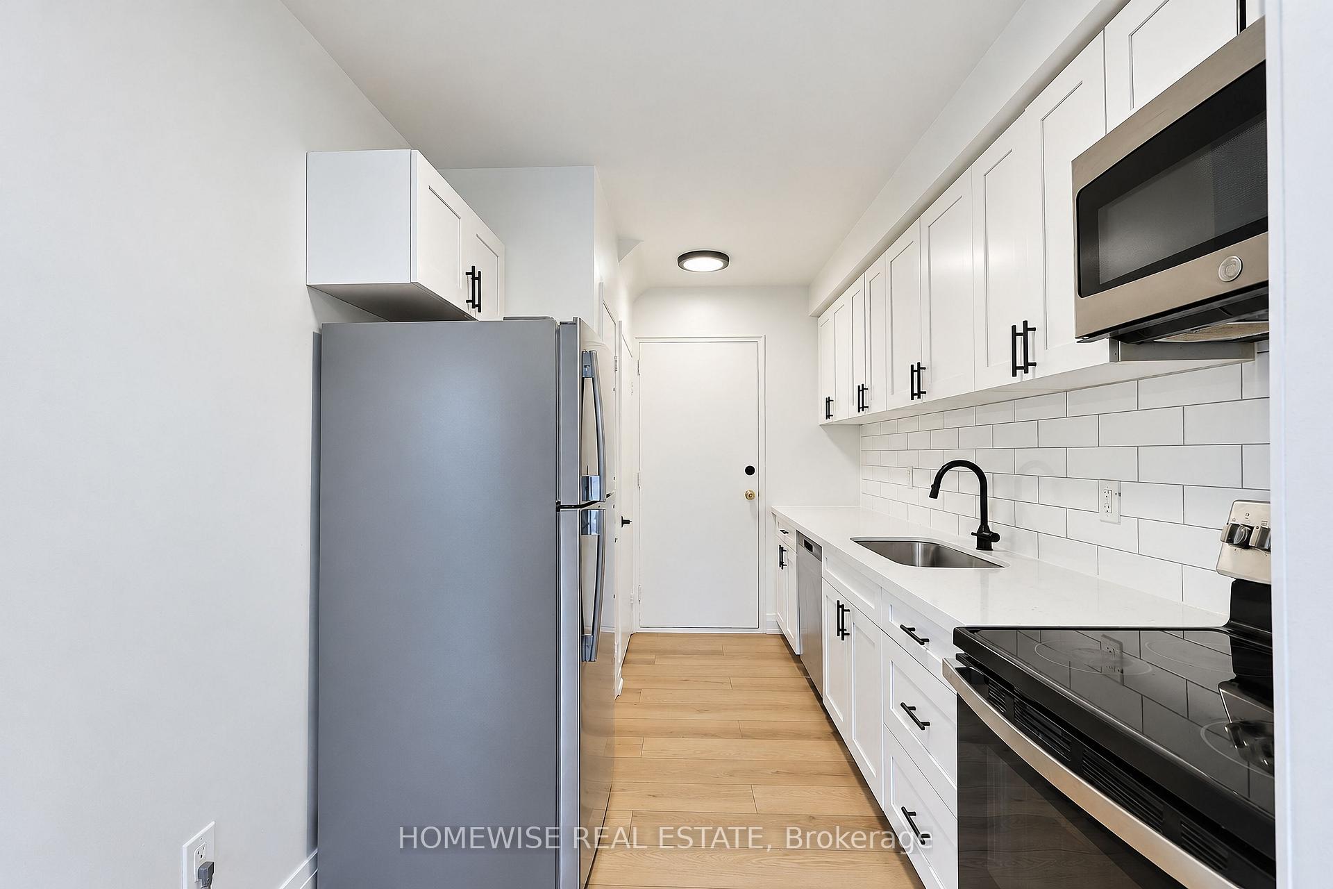Photo 14 of Unit 8, 31 Sedgeley Drive, Etobicoke, Willowridge-Martingrove-Richview — HOMEH