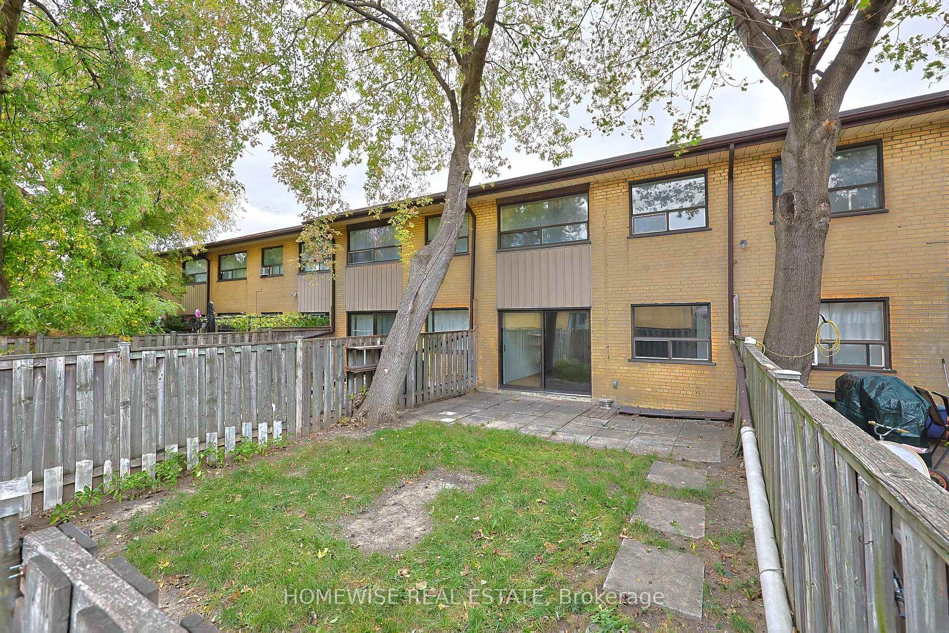 Photo 35 of Unit 8, 31 Sedgeley Drive, Etobicoke, Willowridge-Martingrove-Richview — HOMEH