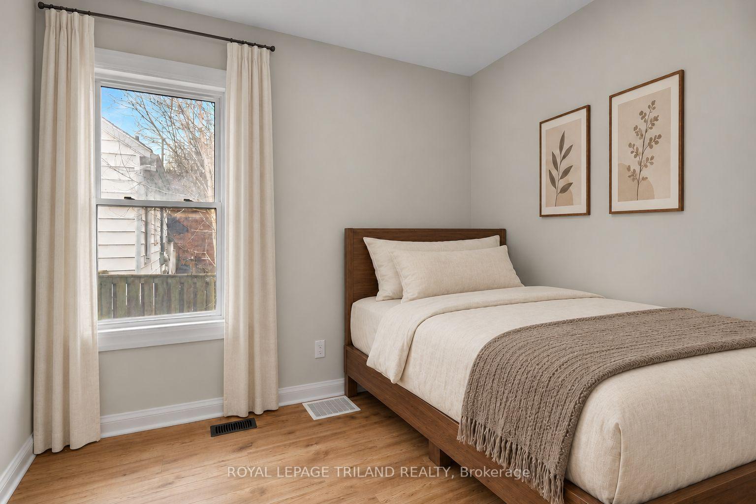 Photo 4 of Unit A, 1324 Brydges Street, London, East N — HOMEH