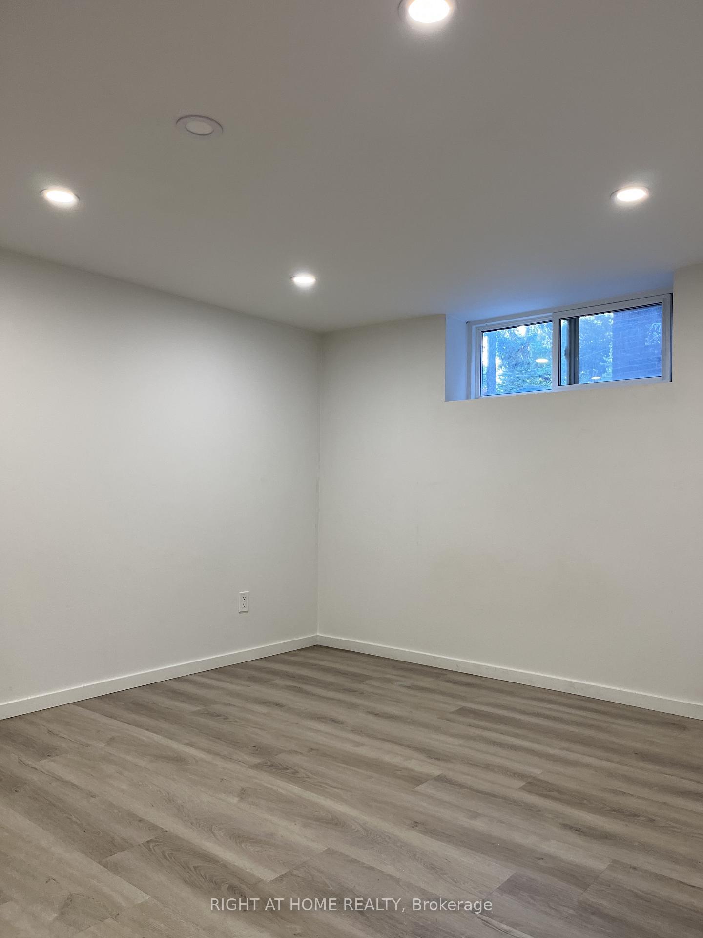 Photo 6 of 11 Rivercrest Road, Toronto, Lambton Baby Point — HOMEH
