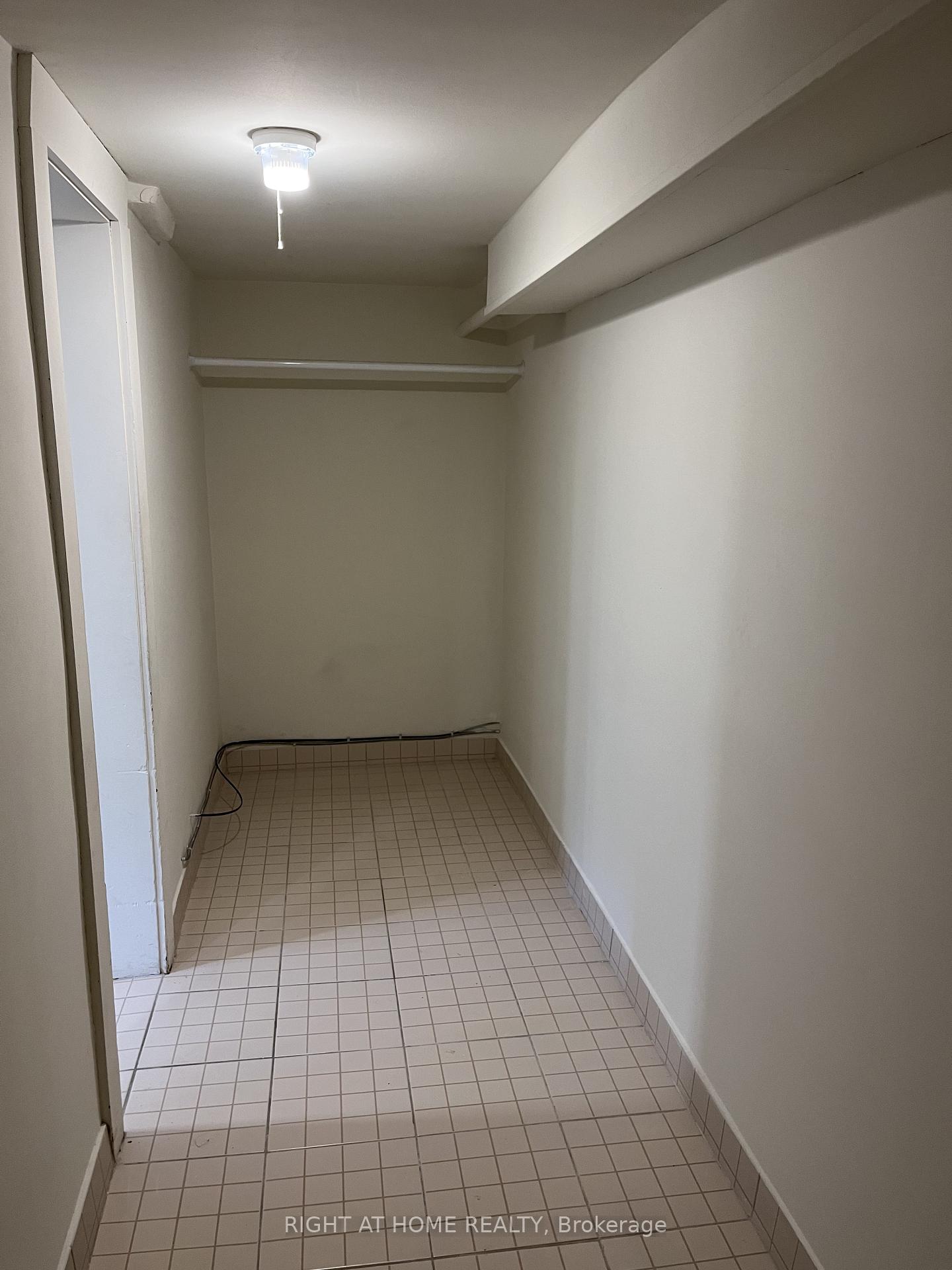Photo 9 of 11 Rivercrest Road, Toronto, Lambton Baby Point — HOMEH