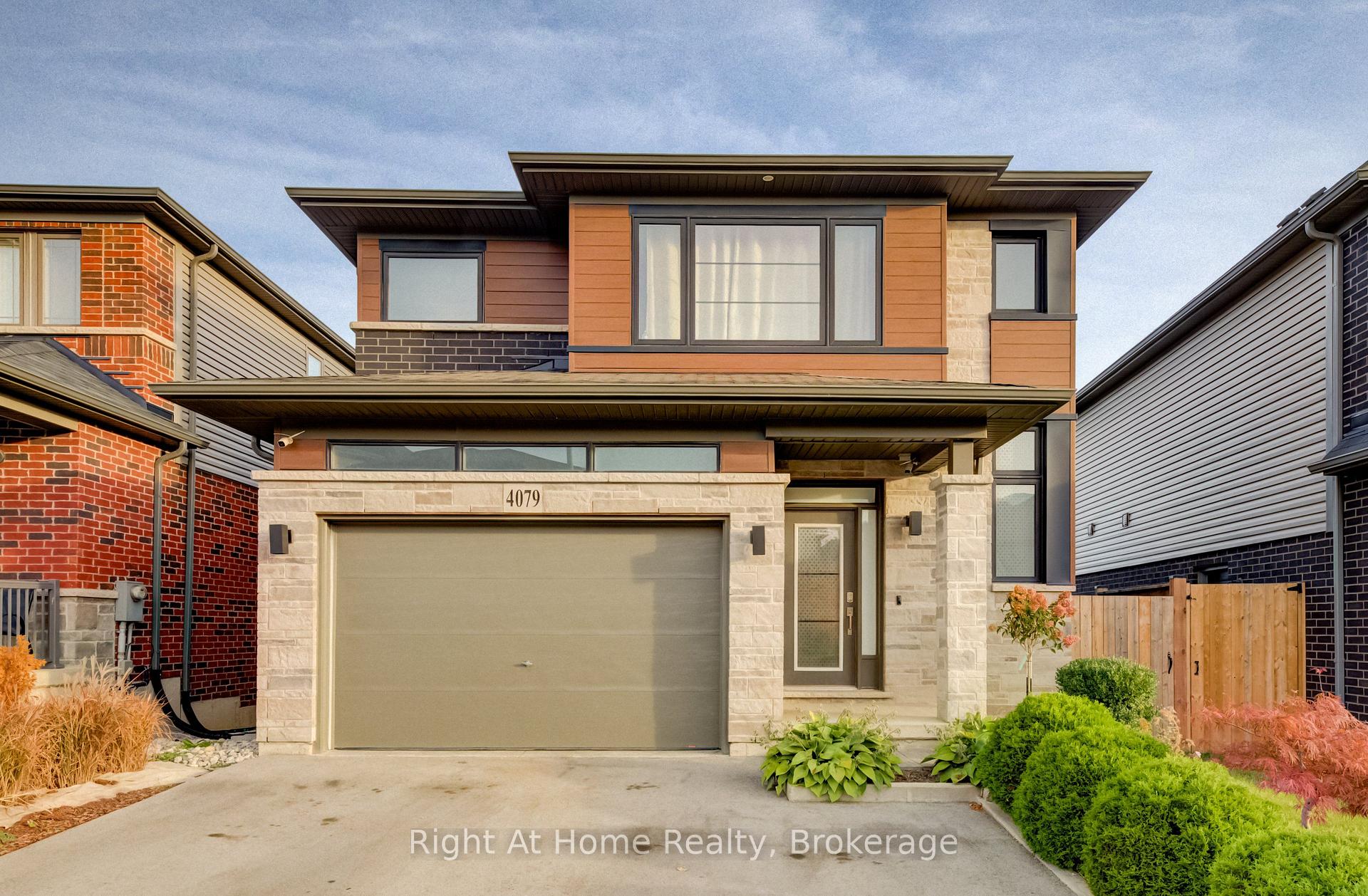 Photo 1 of 4079 Thomas Street N, Lincoln, Beamsville — HOMEH