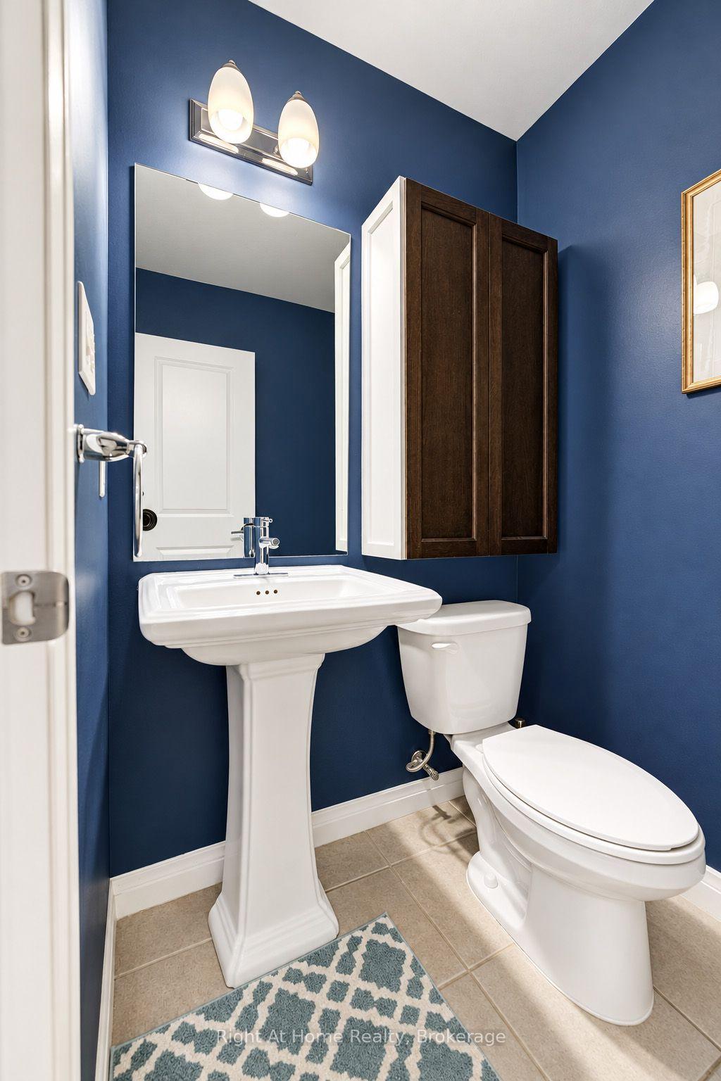 Photo 7 of 4079 Thomas Street N, Lincoln, Beamsville — HOMEH