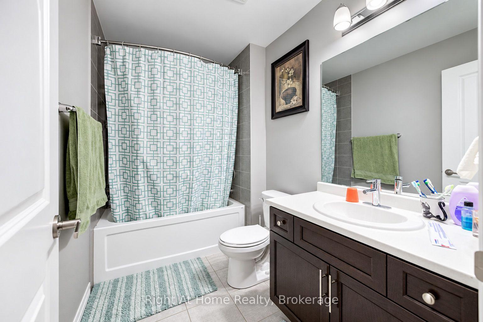 Photo 21 of 4079 Thomas Street N, Lincoln, Beamsville — HOMEH