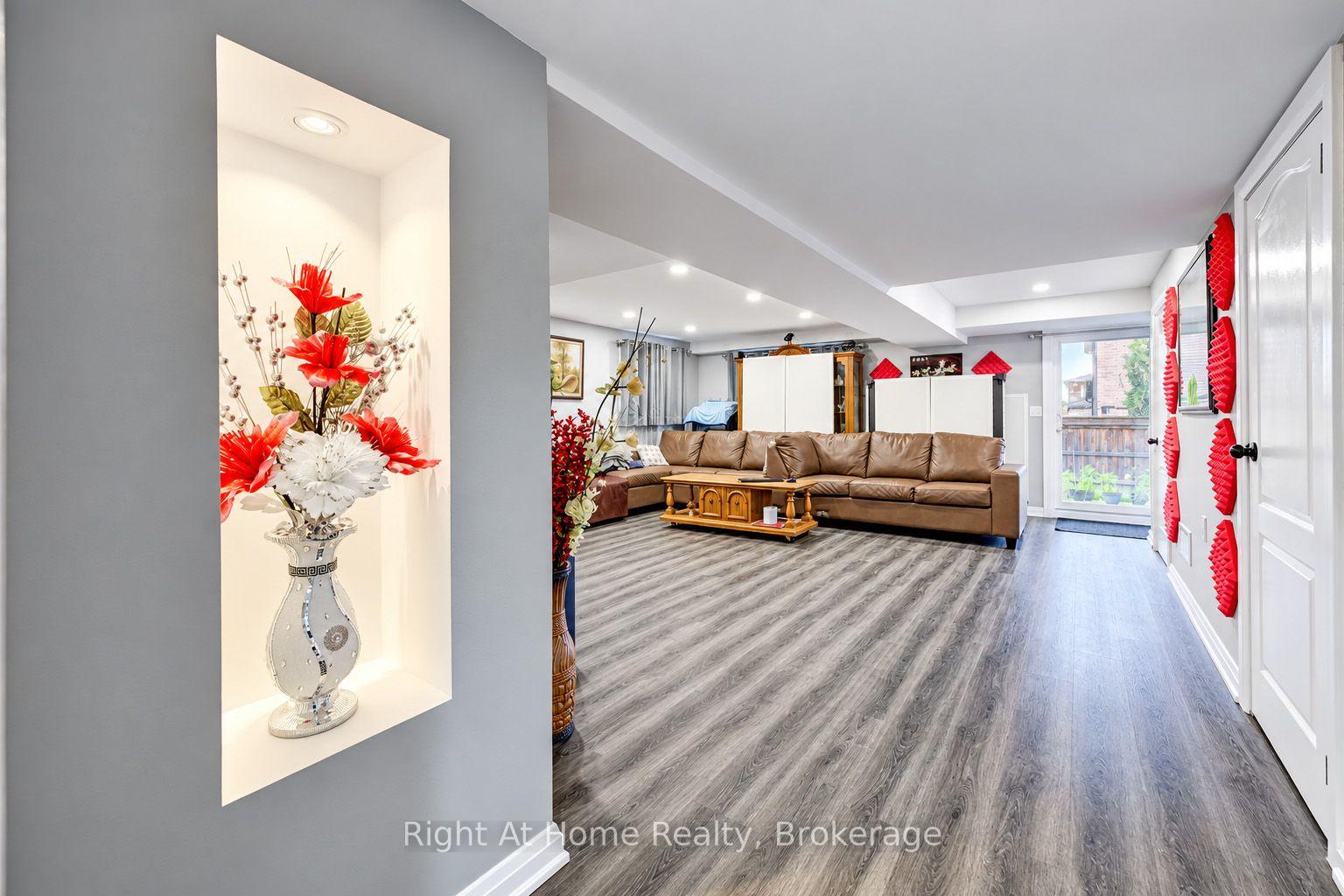 Photo 30 of 4079 Thomas Street N, Lincoln, Beamsville — HOMEH