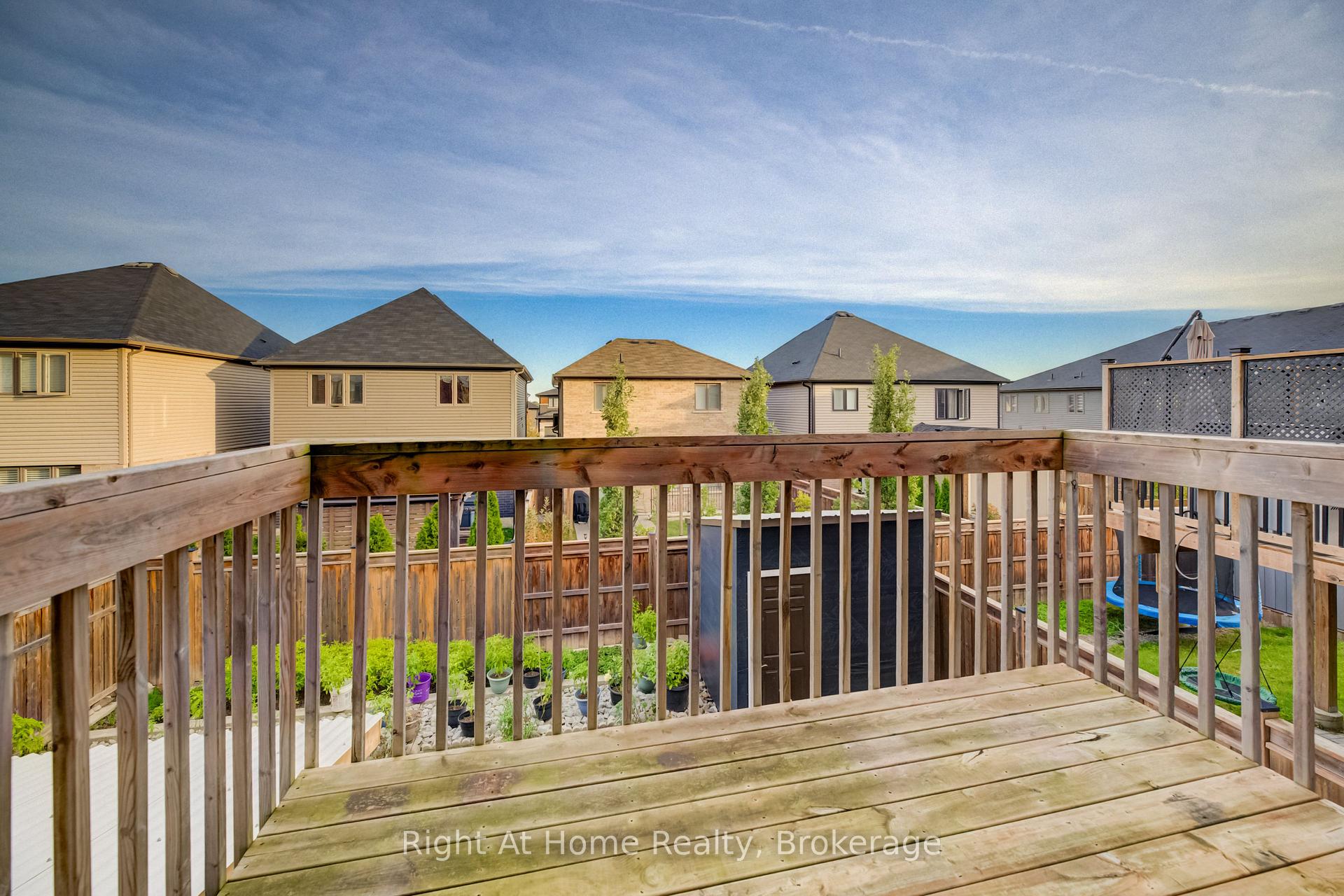 Photo 36 of 4079 Thomas Street N, Lincoln, Beamsville — HOMEH
