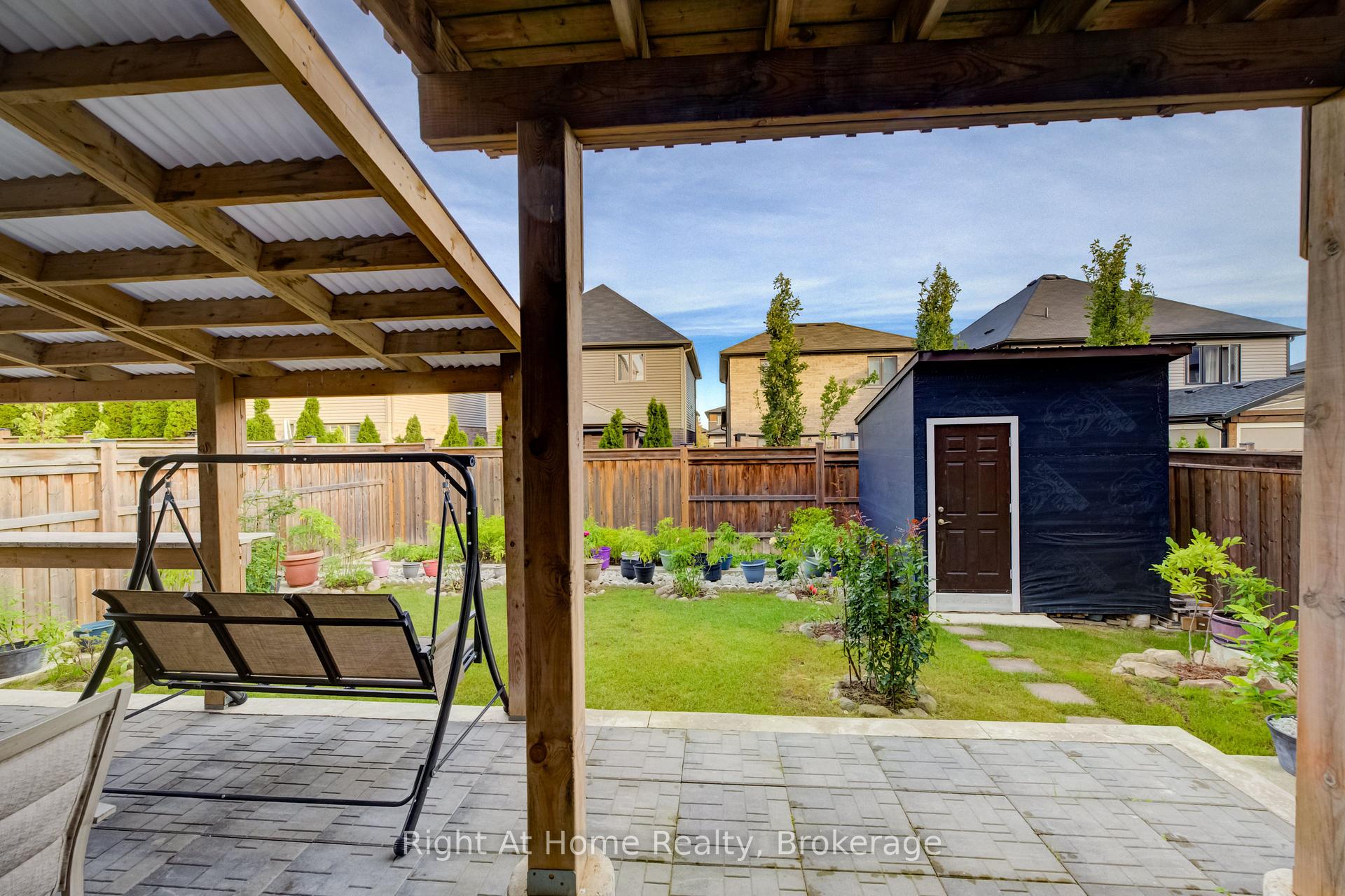 Photo 39 of 4079 Thomas Street N, Lincoln, Beamsville — HOMEH