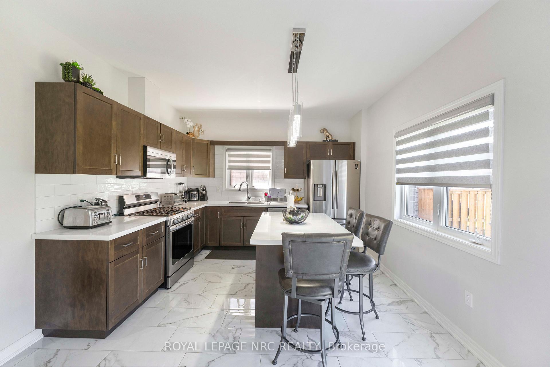 Photo 12 of 12 Swan Avenue, Pelham, Fonthill — HOMEH