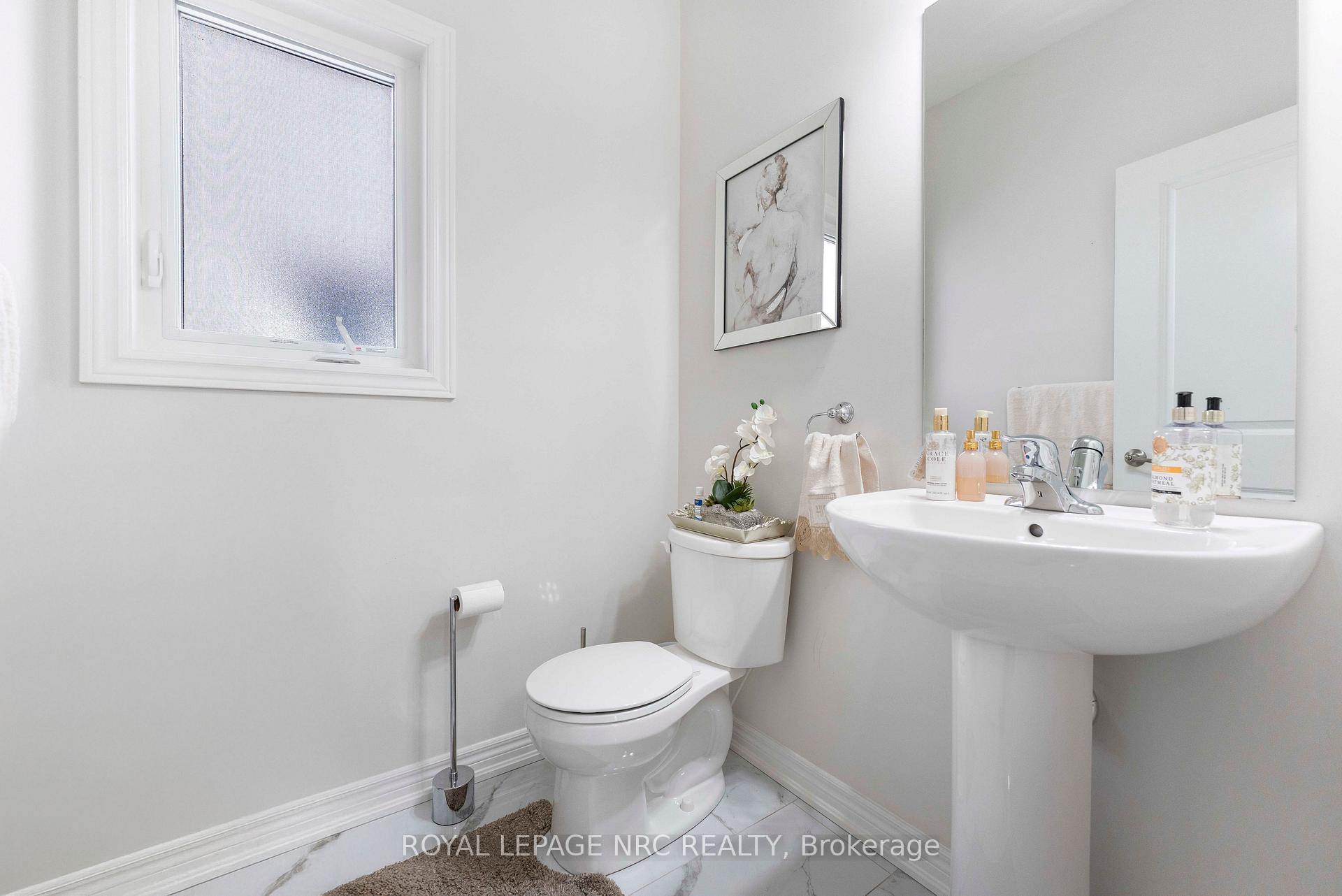 Photo 19 of 12 Swan Avenue, Pelham, Fonthill — HOMEH