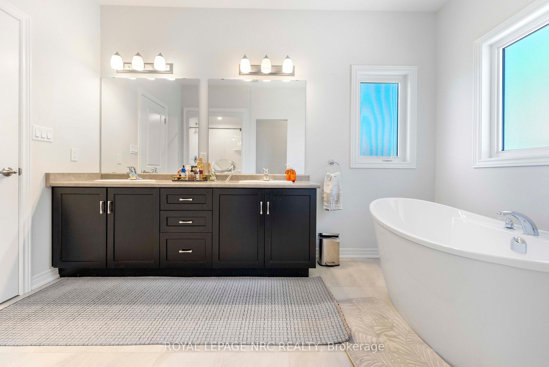 Photo 26 of 12 Swan Avenue, Pelham, Fonthill — HOMEH