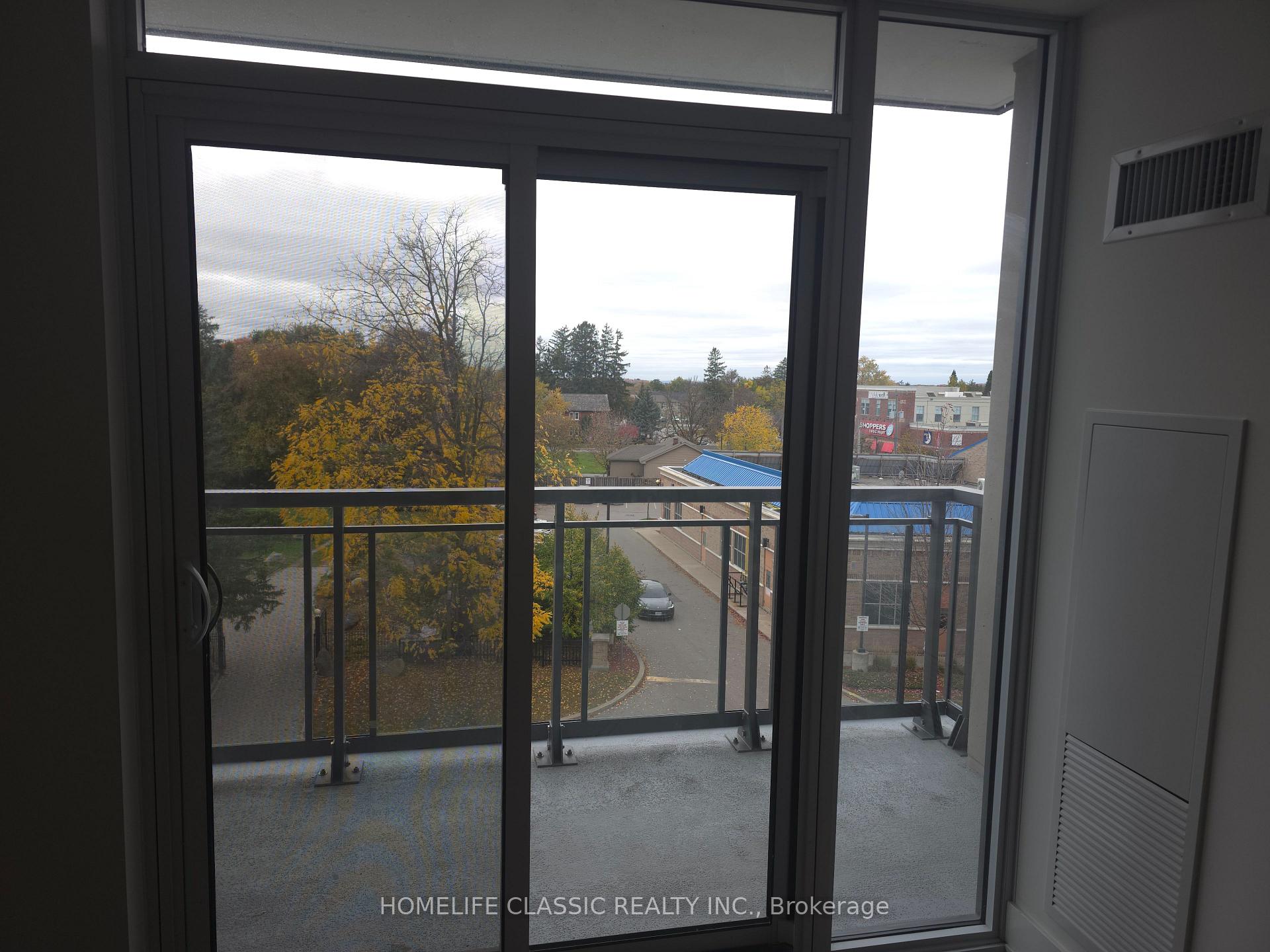 Photo 5 of Unit 419, 2075 King Road, King, King City — HOMEH