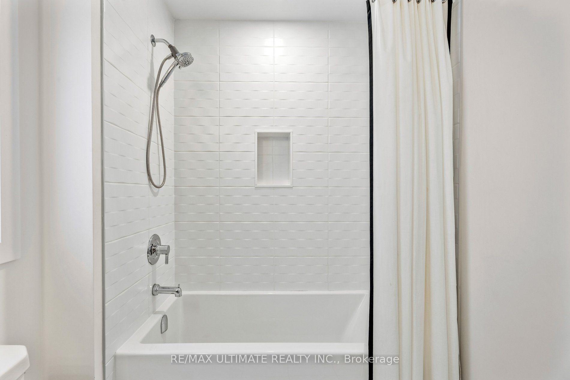 Photo 26 of 49 Blackbird Way, Hamilton, Mount Hope — HOMEH