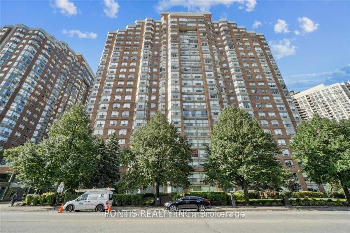 Photo 1 of Unit 310, 325 Webb Drive, Mississauga, City Centre — HOMEH