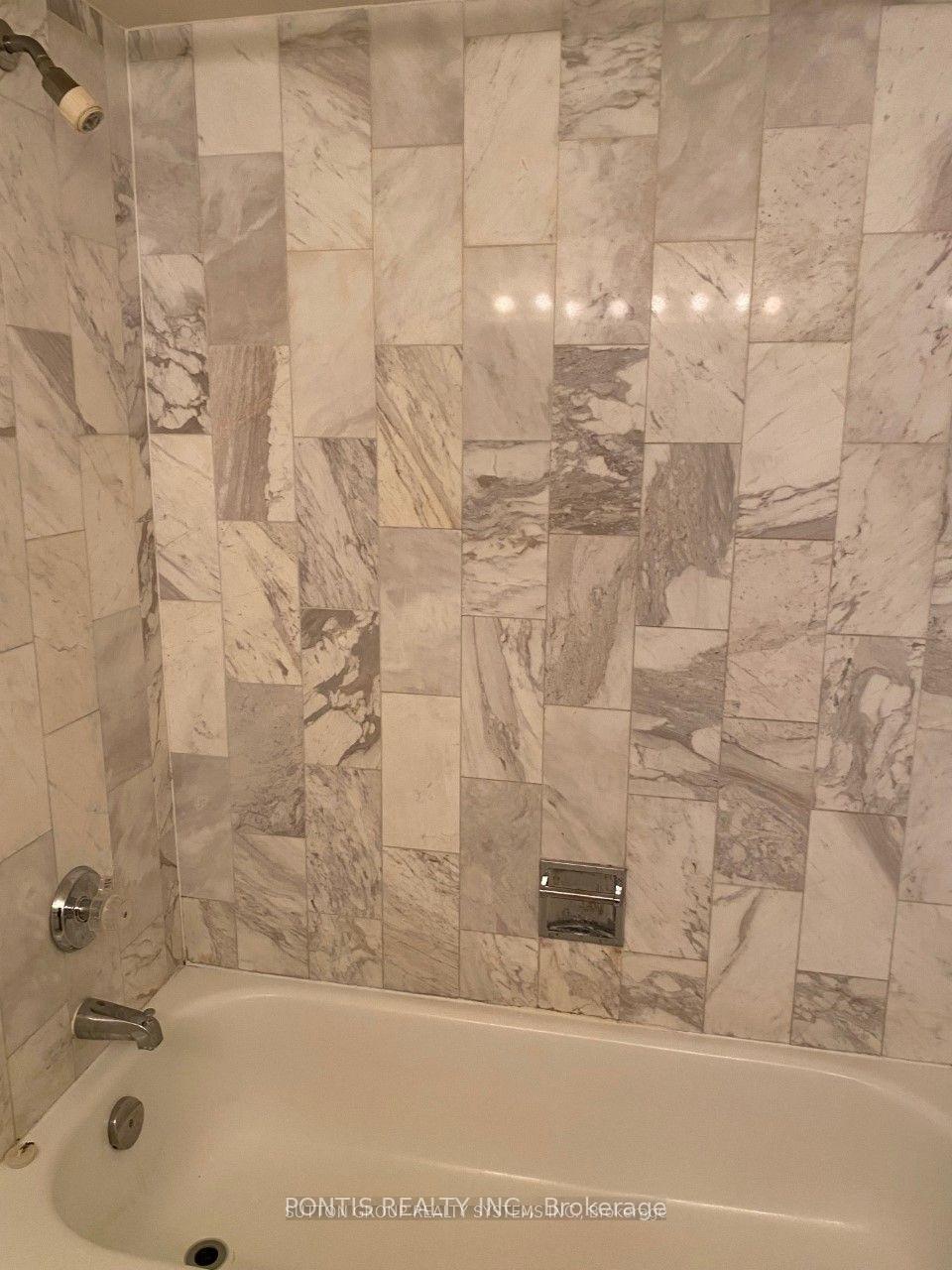 Photo 18 of Unit 310, 325 Webb Drive, Mississauga, City Centre — HOMEH