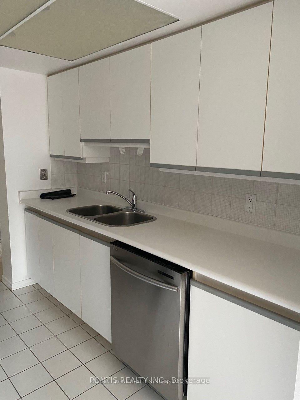 Photo 24 of Unit 310, 325 Webb Drive, Mississauga, City Centre — HOMEH