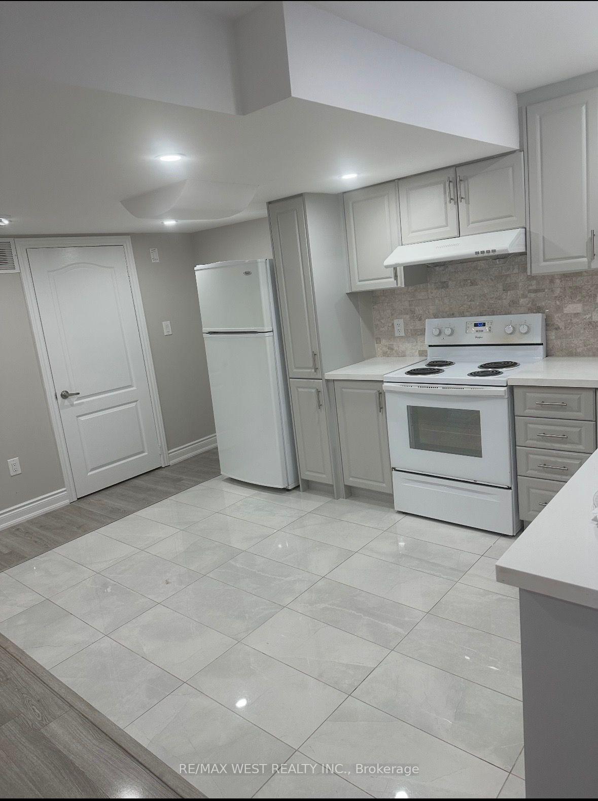 Photo 4 of 5 Bryony Road, Brampton, Northwest Brampton — HOMEH