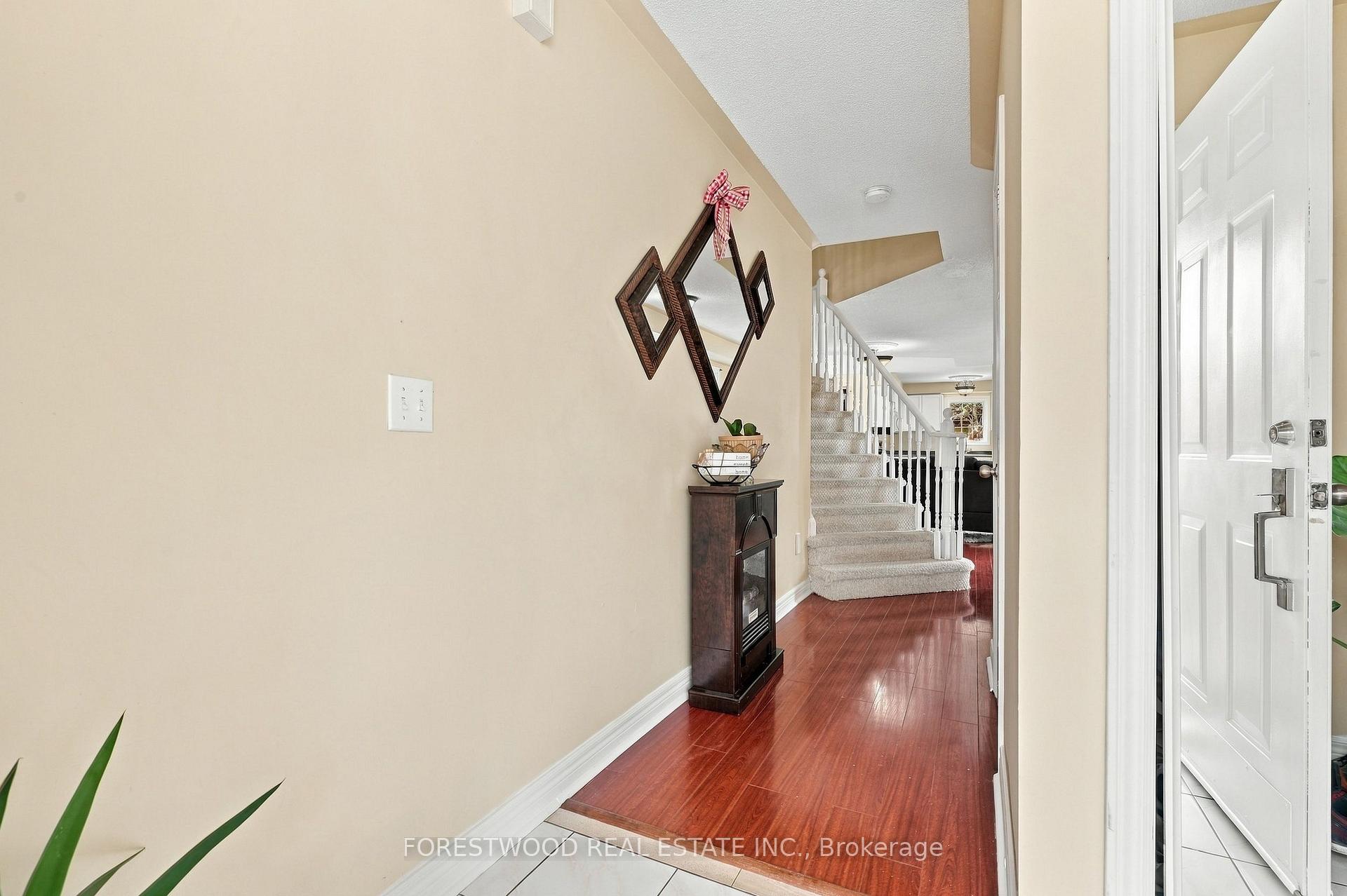 Photo 8 of 117 Checkerberry Crescent, Brampton, Sandringham-Wellington — HOMEH