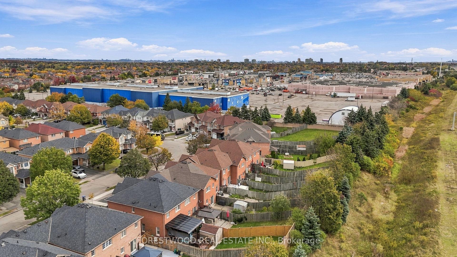 Photo 30 of 117 Checkerberry Crescent, Brampton, Sandringham-Wellington — HOMEH