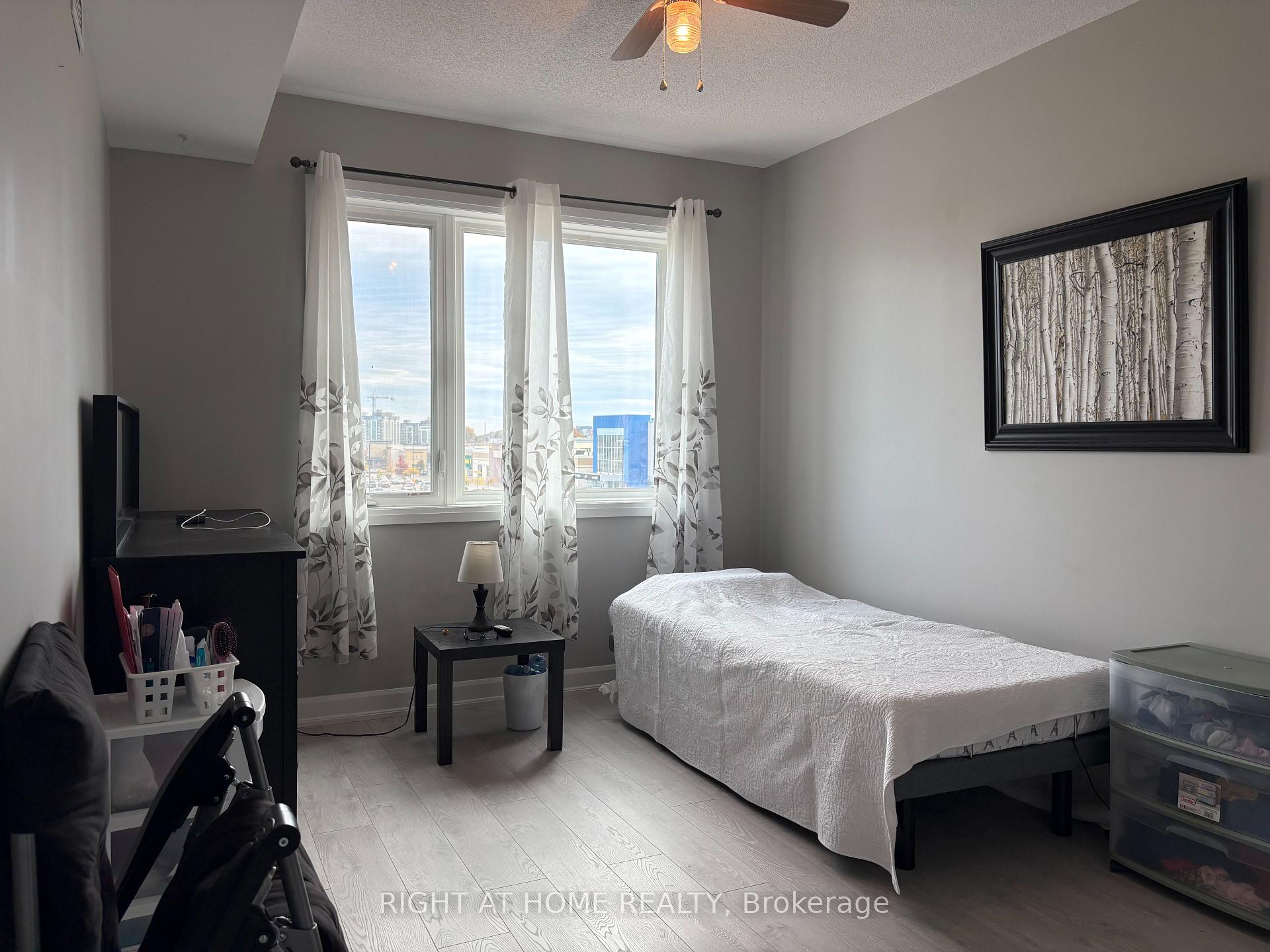 Photo 5 of Unit 305, 299 Cundles Road E, Barrie, Alliance — HOMEH