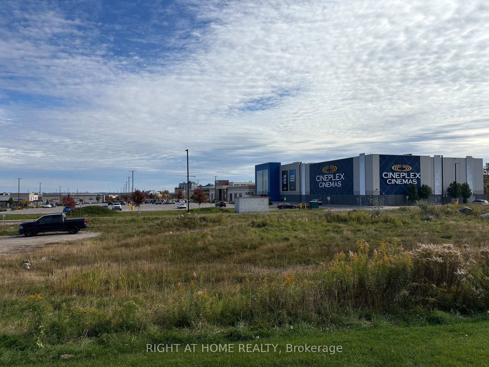 Photo 11 of Unit 305, 299 Cundles Road E, Barrie, Alliance — HOMEH