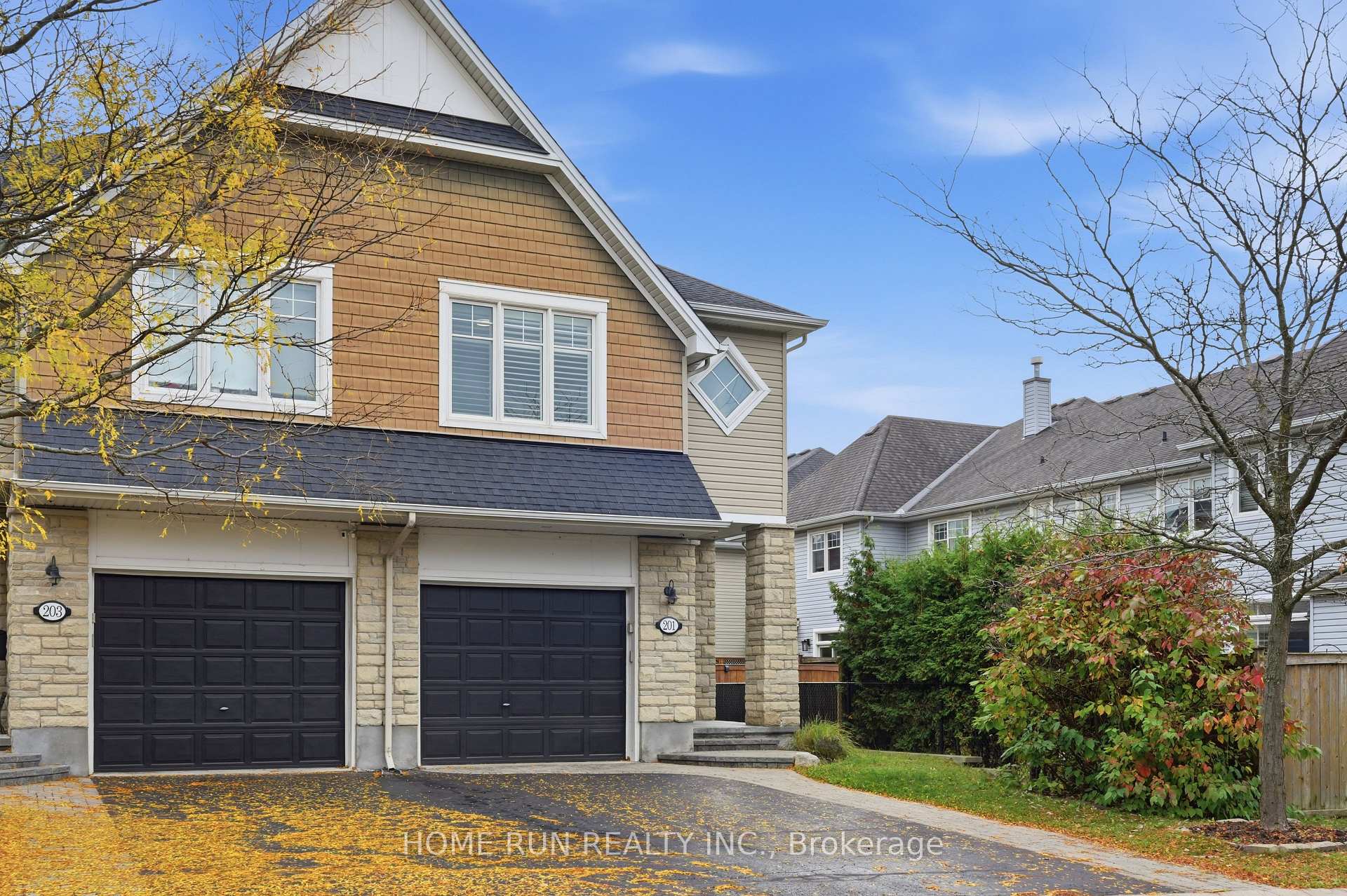 Photo 3 of 201 Espin Heights, Ottawa, Barrhaven - Stonebridge — HOMEH