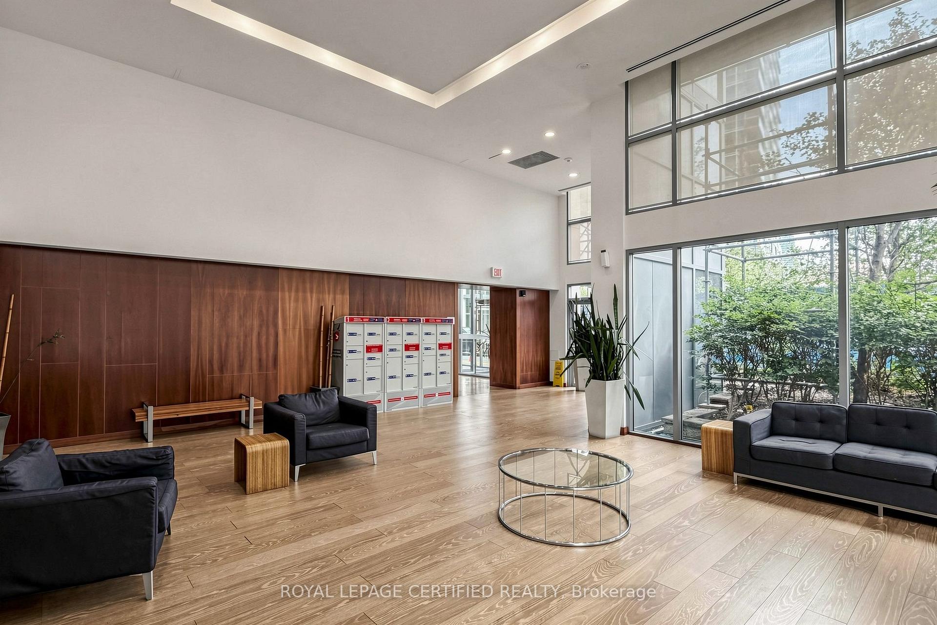 Photo 3 of Unit 603, 225 Webb Drive, Mississauga, City Centre — HOMEH