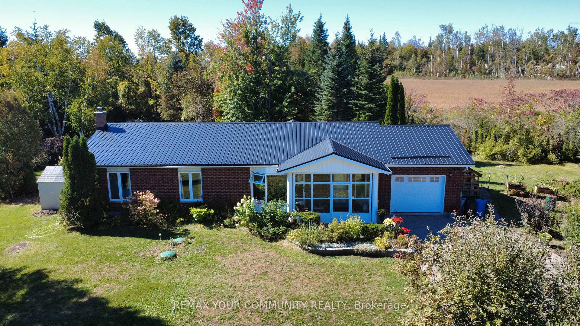 Photo 2 of 747 Long Beach Road, Kawartha Lakes, Fenelon — HOMEH