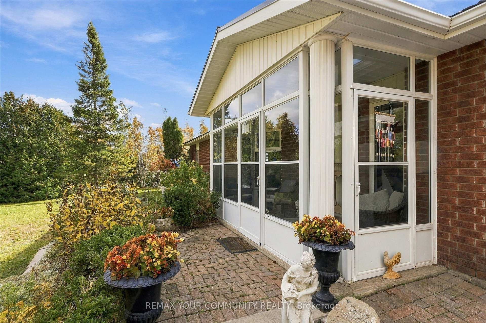 Photo 6 of 747 Long Beach Road, Kawartha Lakes, Fenelon — HOMEH