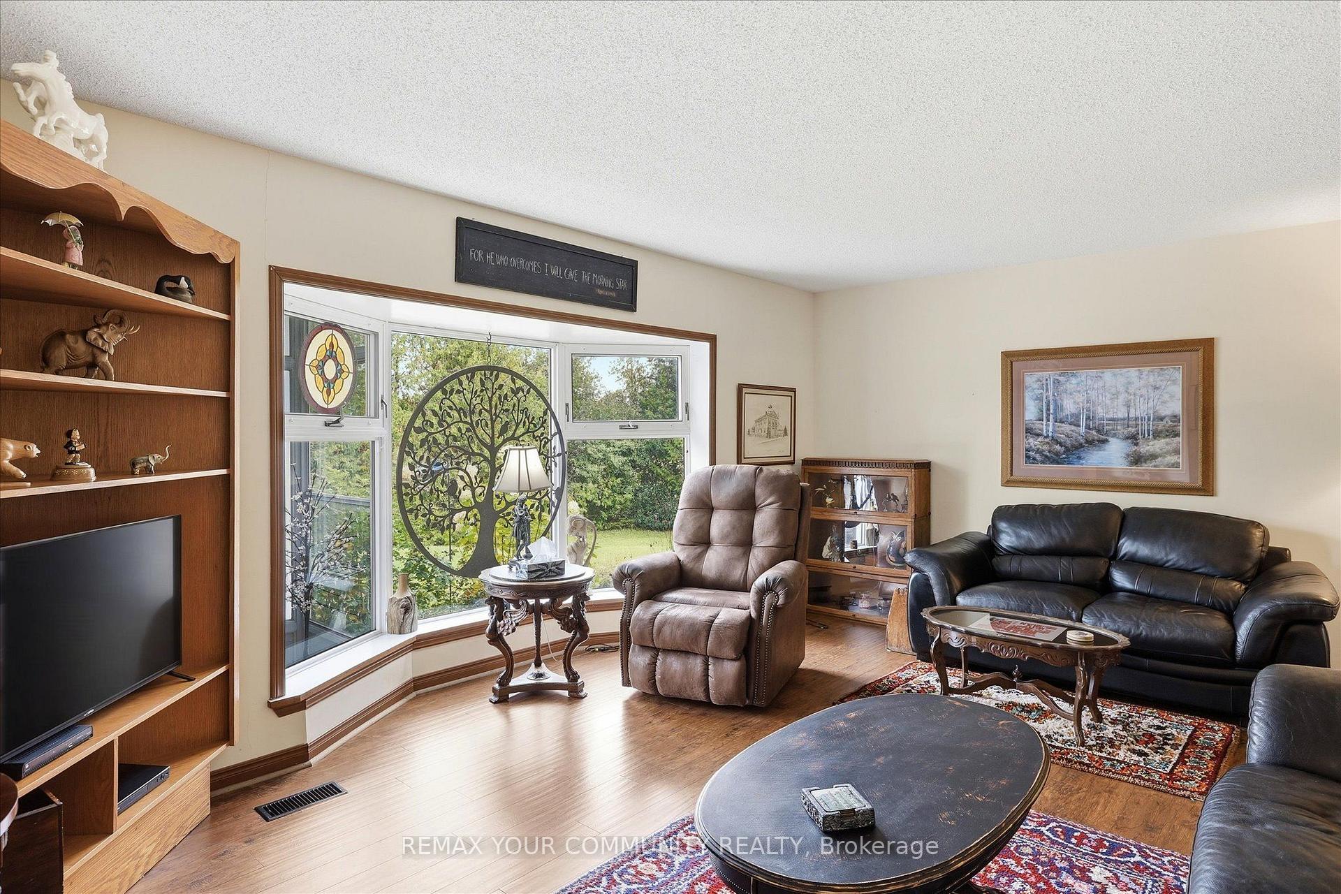 Photo 8 of 747 Long Beach Road, Kawartha Lakes, Fenelon — HOMEH