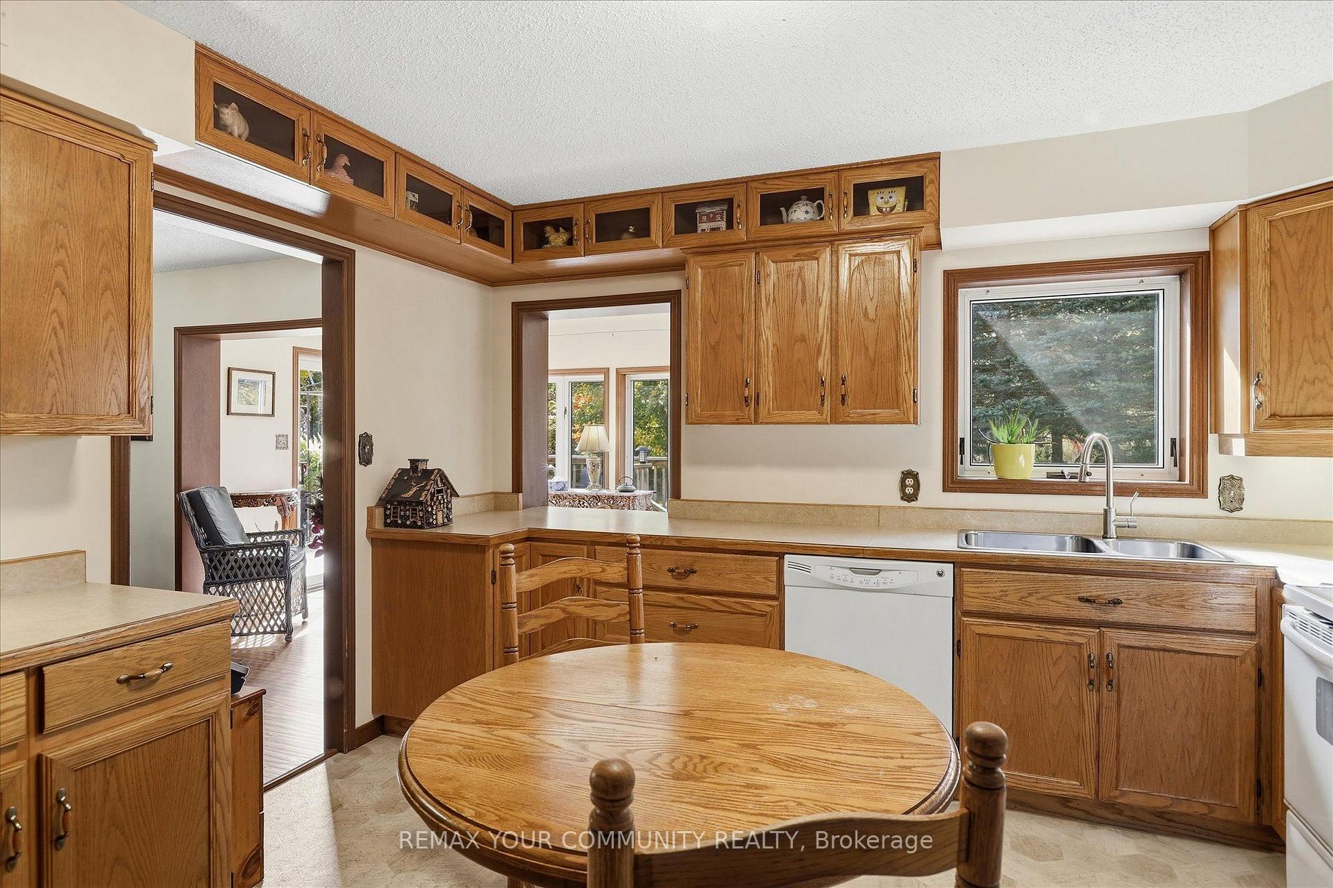 Photo 12 of 747 Long Beach Road, Kawartha Lakes, Fenelon — HOMEH