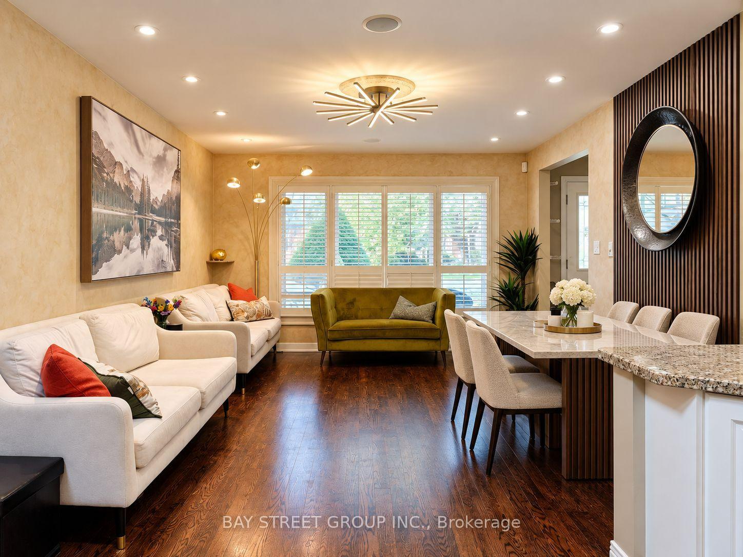 Photo 9 of 111 Fred Varley Drive, Markham, Unionville — HOMEH