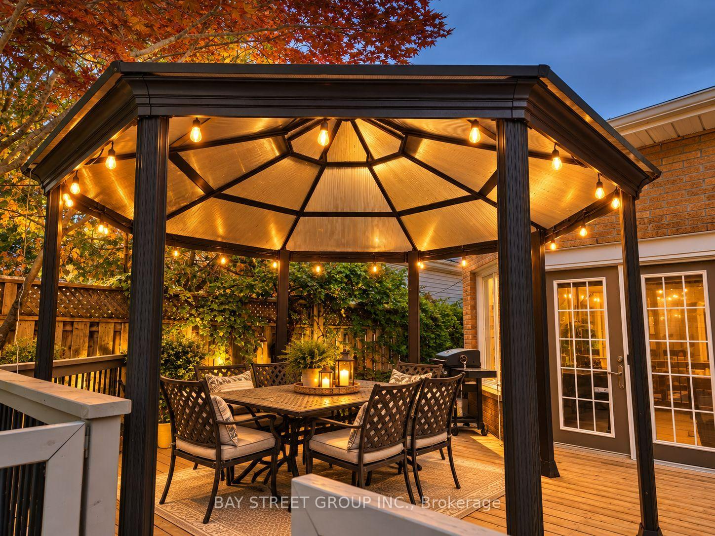 Photo 32 of 111 Fred Varley Drive, Markham, Unionville — HOMEH