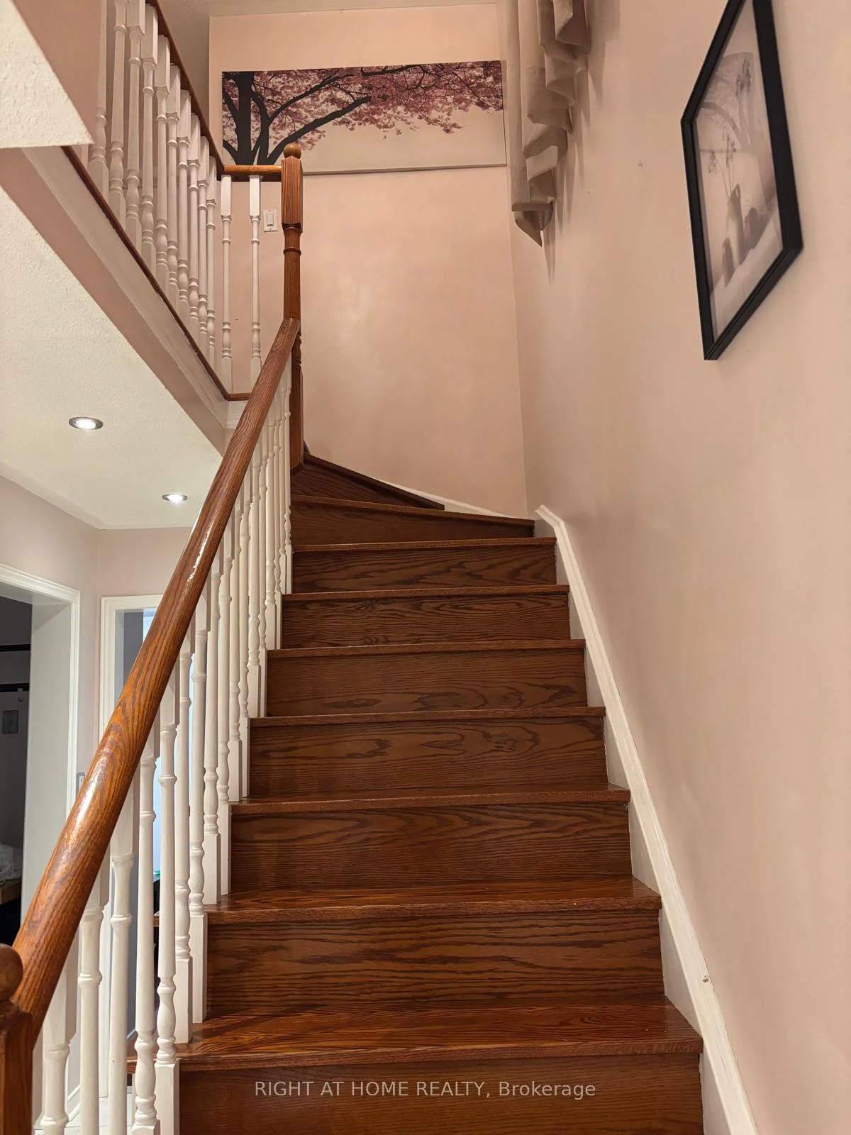 Photo 23 of Unit Upper, 3843 Densbury Drive, Mississauga, Lisgar — HOMEH