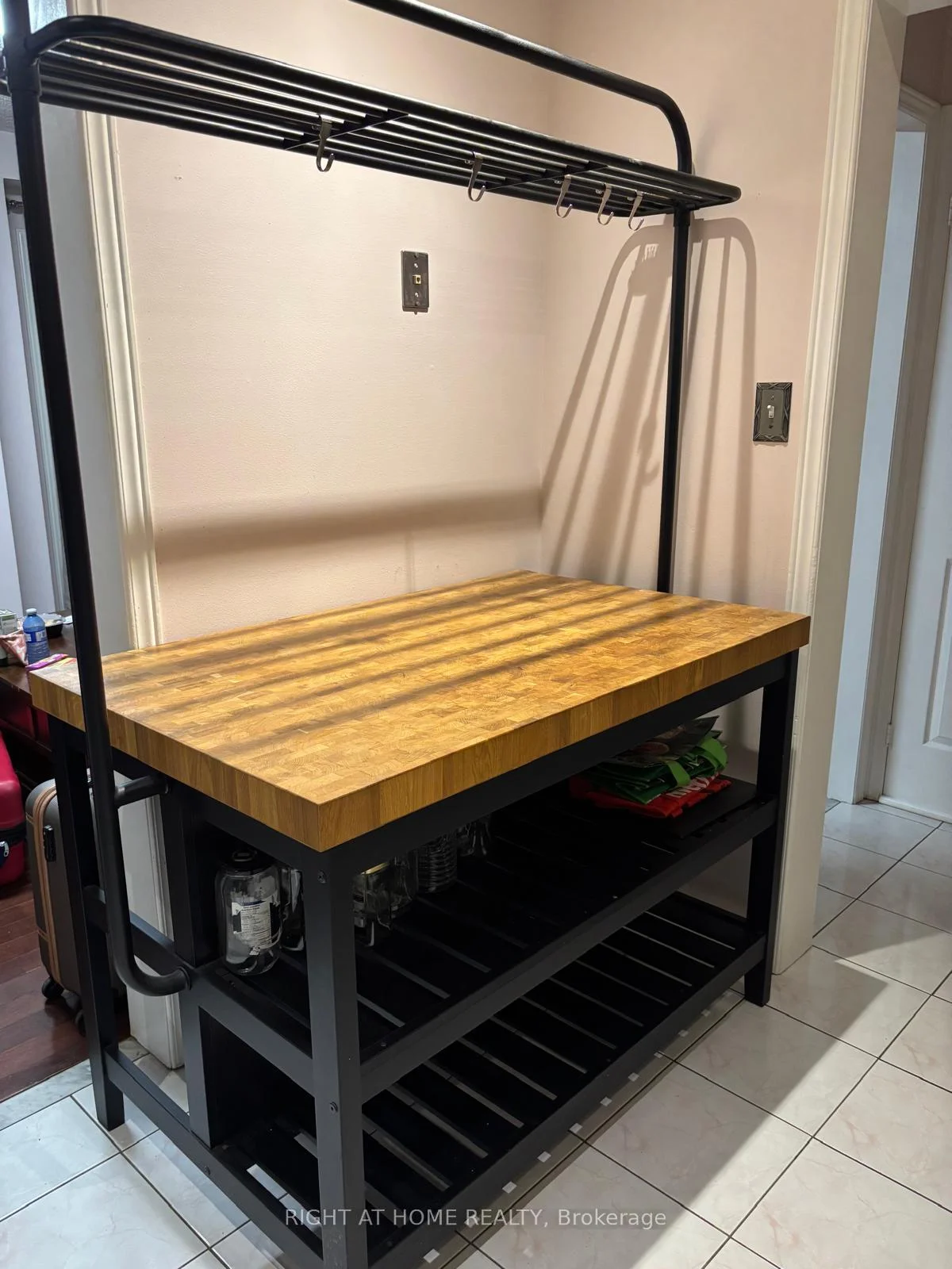 Photo 9 of Unit Upper, 3843 Densbury Drive, Mississauga, Lisgar — HOMEH