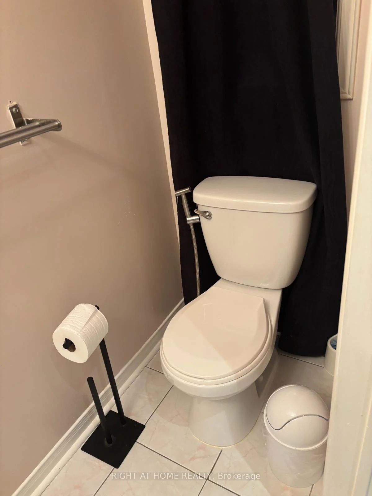 Photo 19 of Unit Upper, 3843 Densbury Drive, Mississauga, Lisgar — HOMEH