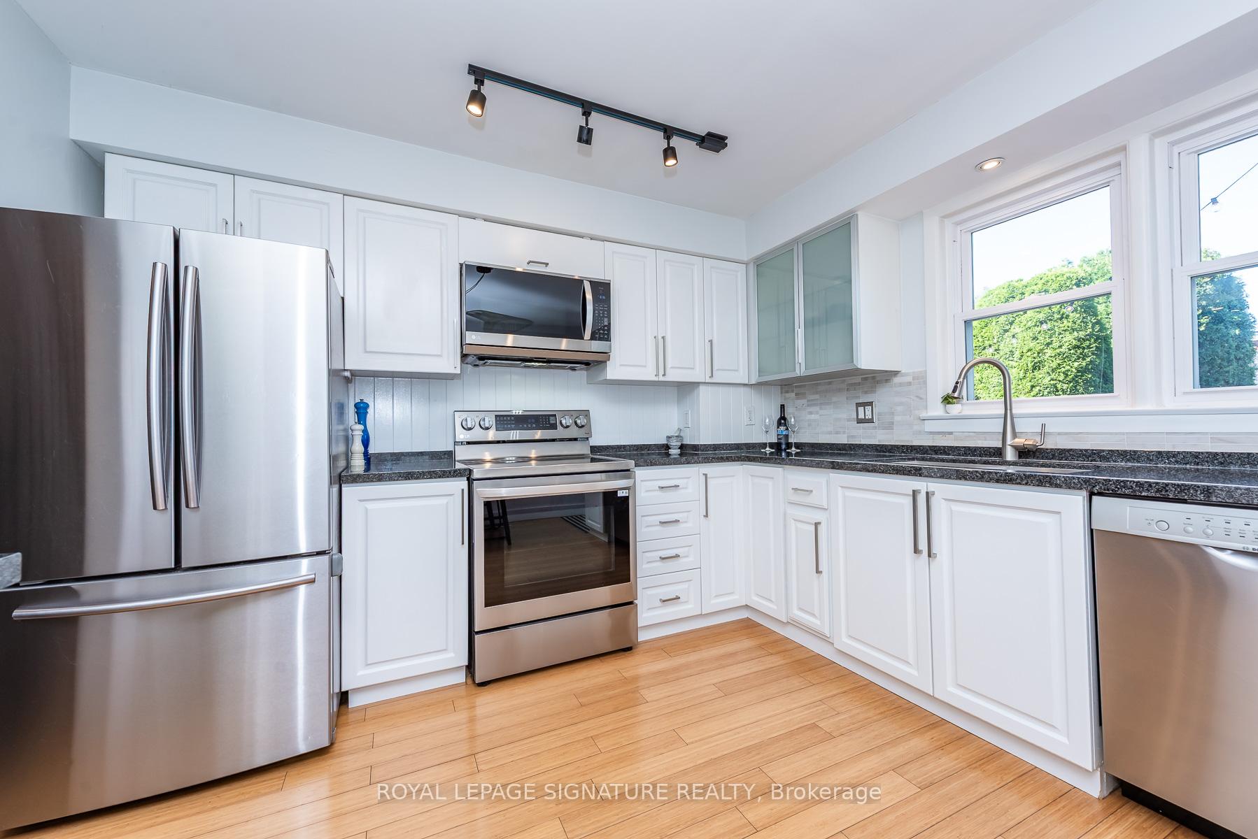 Photo 11 of 48 McRoberts Avenue, Toronto, Corso Italia-Davenport — HOMEH