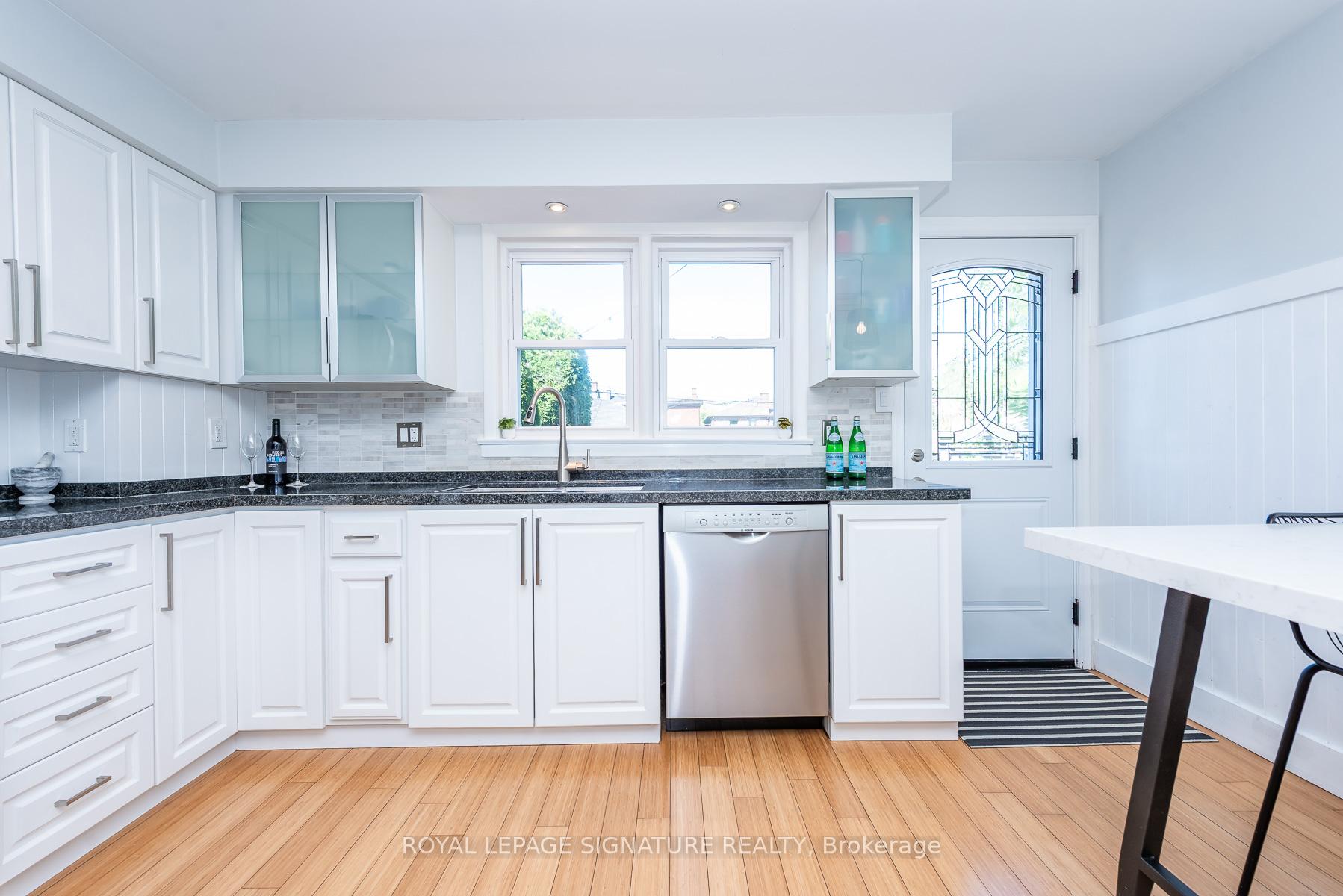 Photo 13 of 48 McRoberts Avenue, Toronto, Corso Italia-Davenport — HOMEH