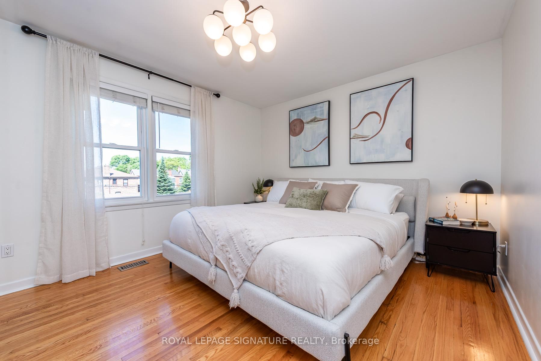 Photo 17 of 48 McRoberts Avenue, Toronto, Corso Italia-Davenport — HOMEH