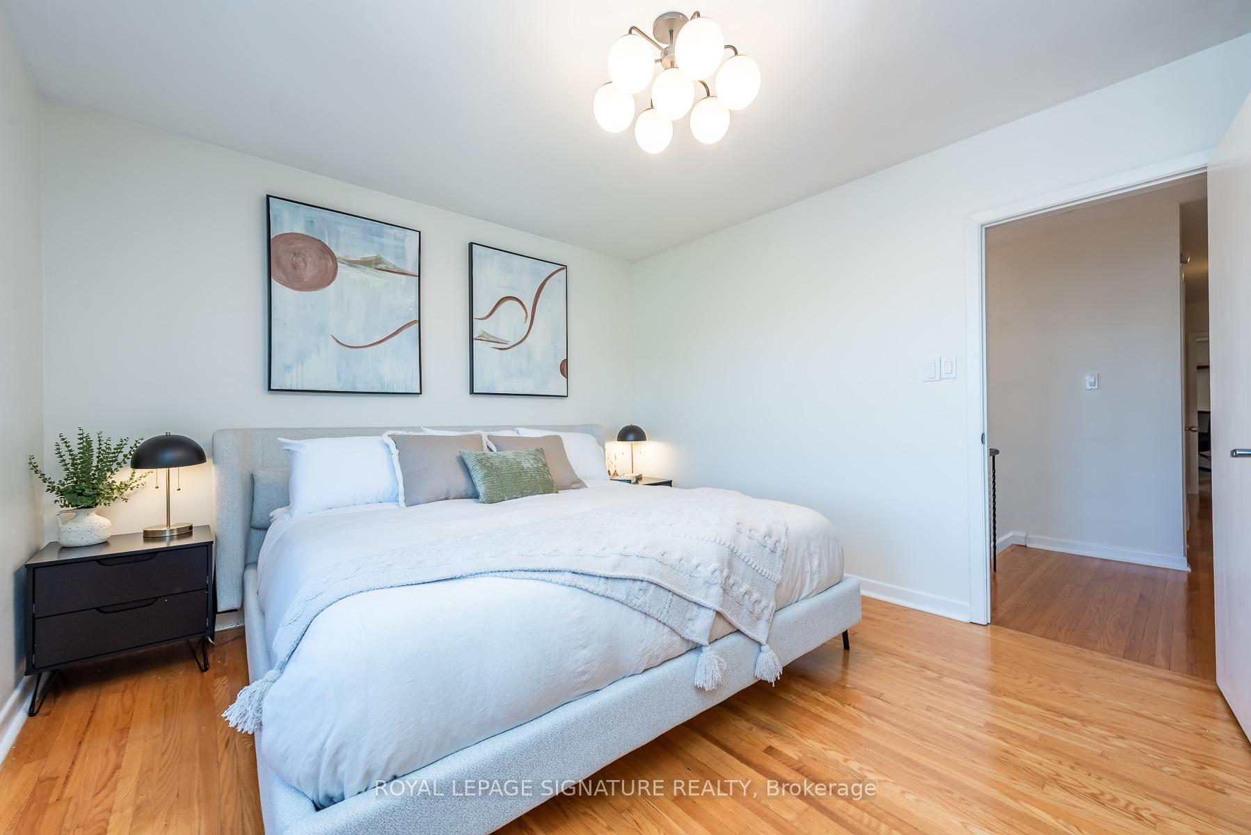 Photo 19 of 48 McRoberts Avenue, Toronto, Corso Italia-Davenport — HOMEH