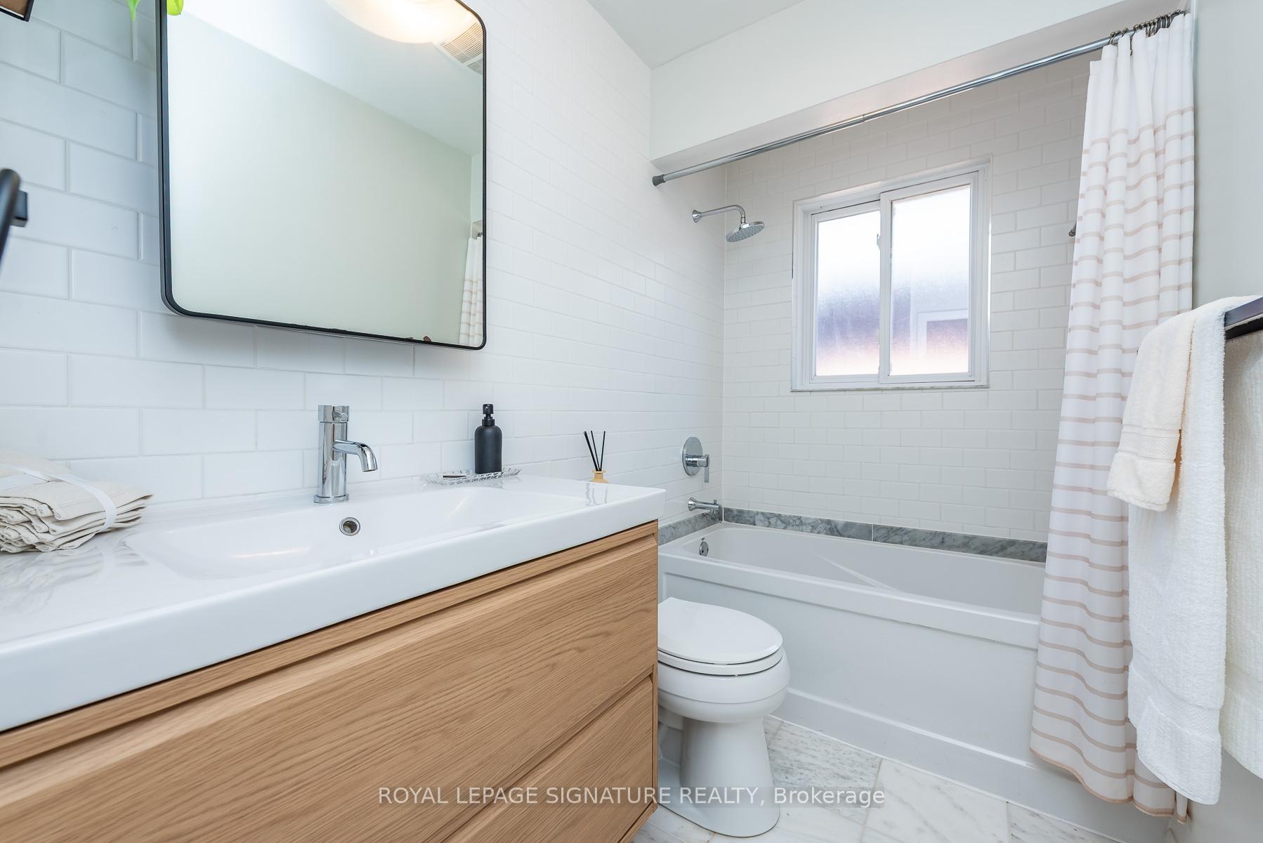 Photo 22 of 48 McRoberts Avenue, Toronto, Corso Italia-Davenport — HOMEH