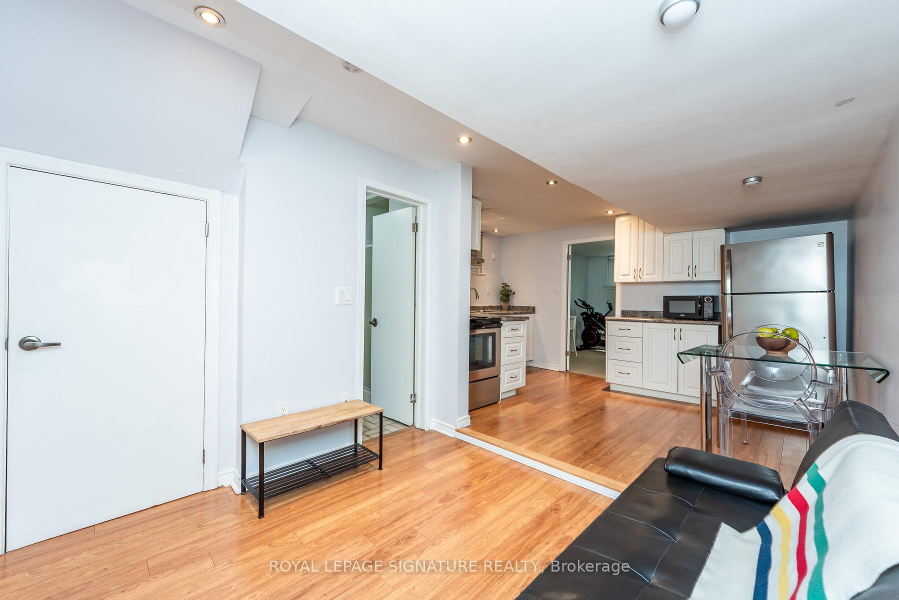 Photo 32 of 48 McRoberts Avenue, Toronto, Corso Italia-Davenport — HOMEH