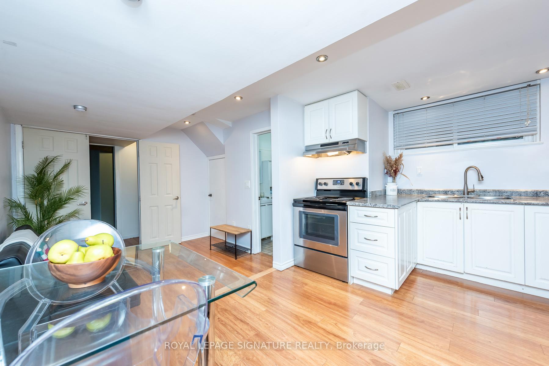 Photo 34 of 48 McRoberts Avenue, Toronto, Corso Italia-Davenport — HOMEH