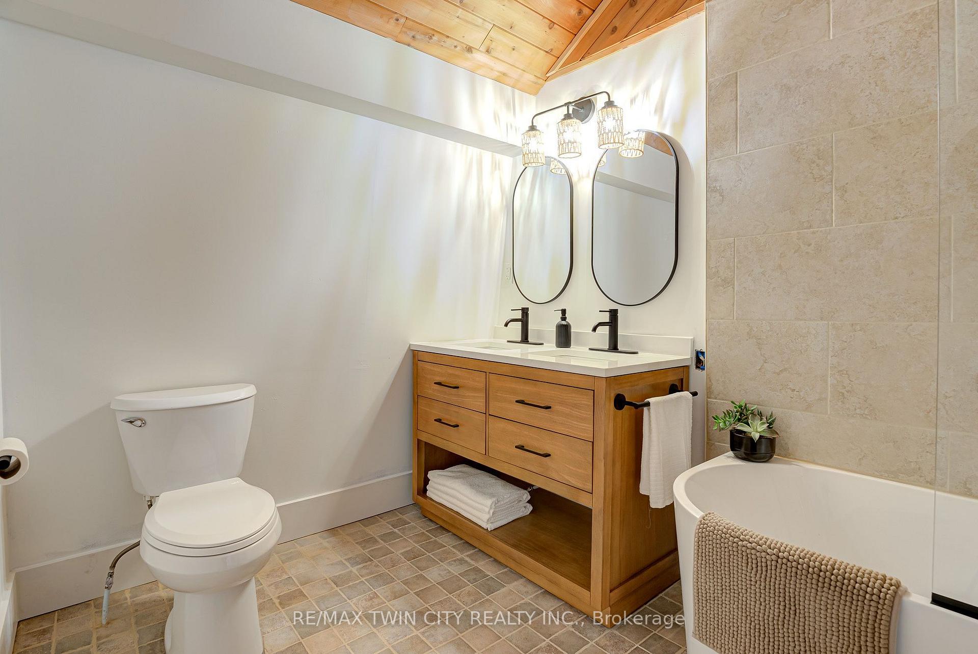 Photo 24 of 2653 Huron Road, Wilmot — HOMEH