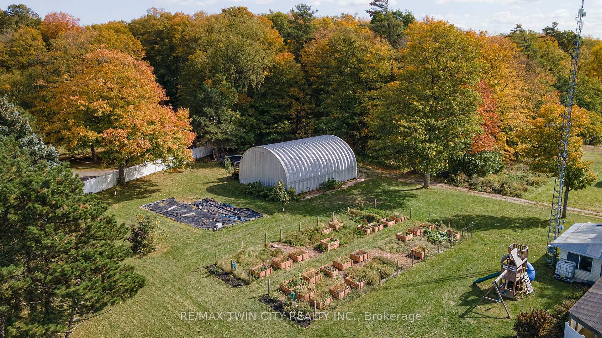 Photo 48 of 2653 Huron Road, Wilmot — HOMEH