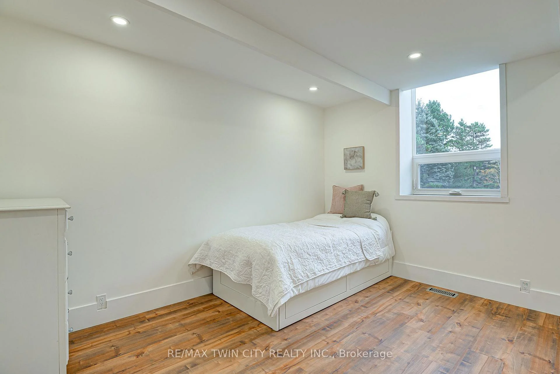 Photo 27 of 2653 Huron Road, Wilmot — HOMEH