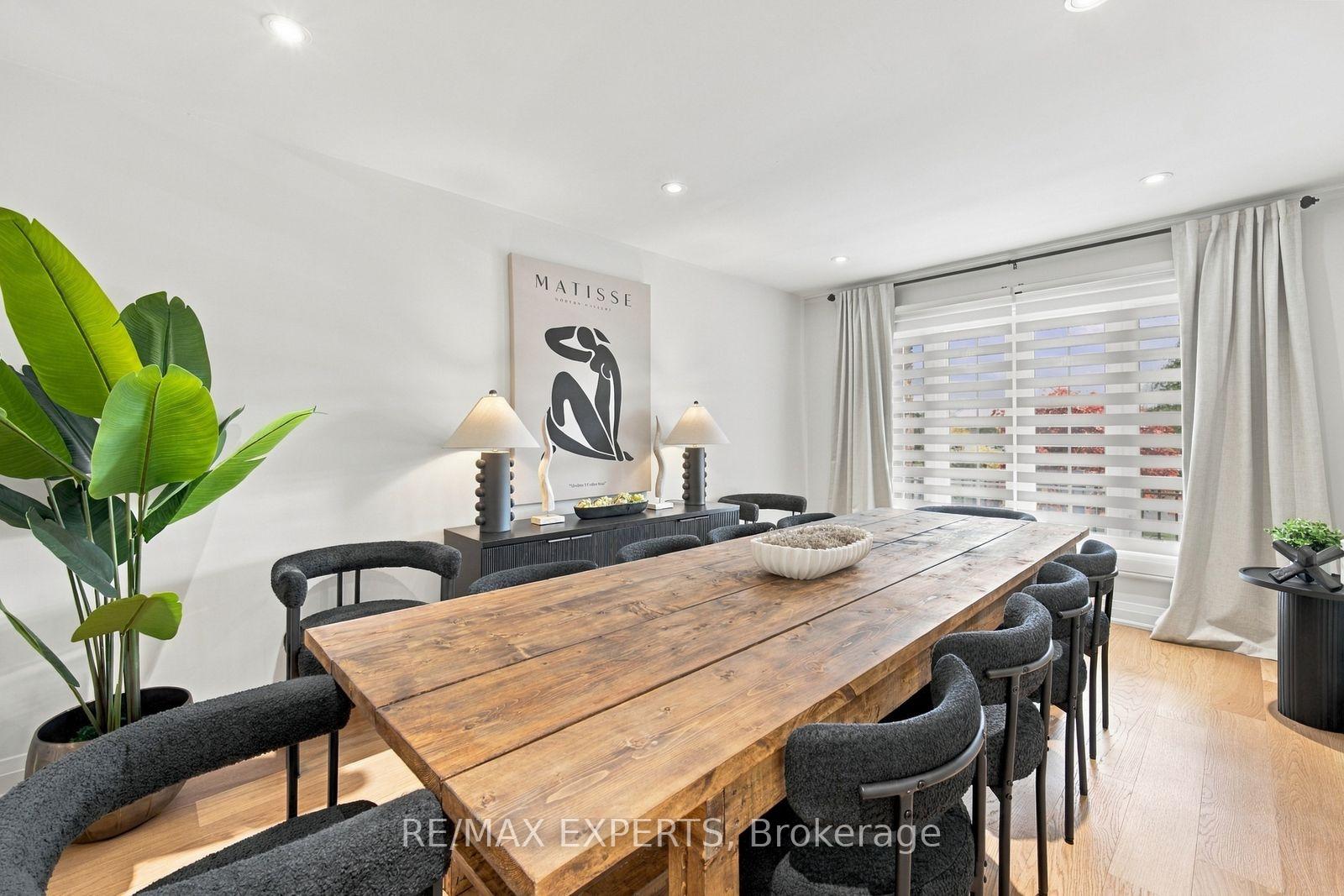 Photo 9 of 36 Jade Crescent, Vaughan, West Woodbridge — HOMEH