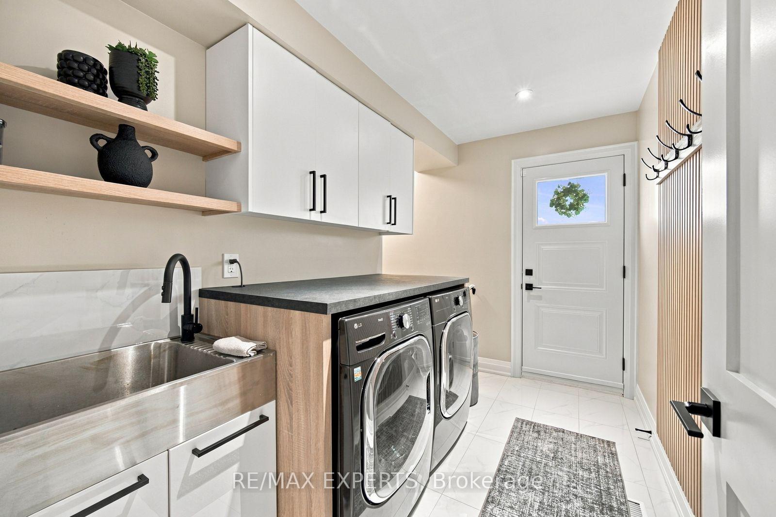 Photo 22 of 36 Jade Crescent, Vaughan, West Woodbridge — HOMEH