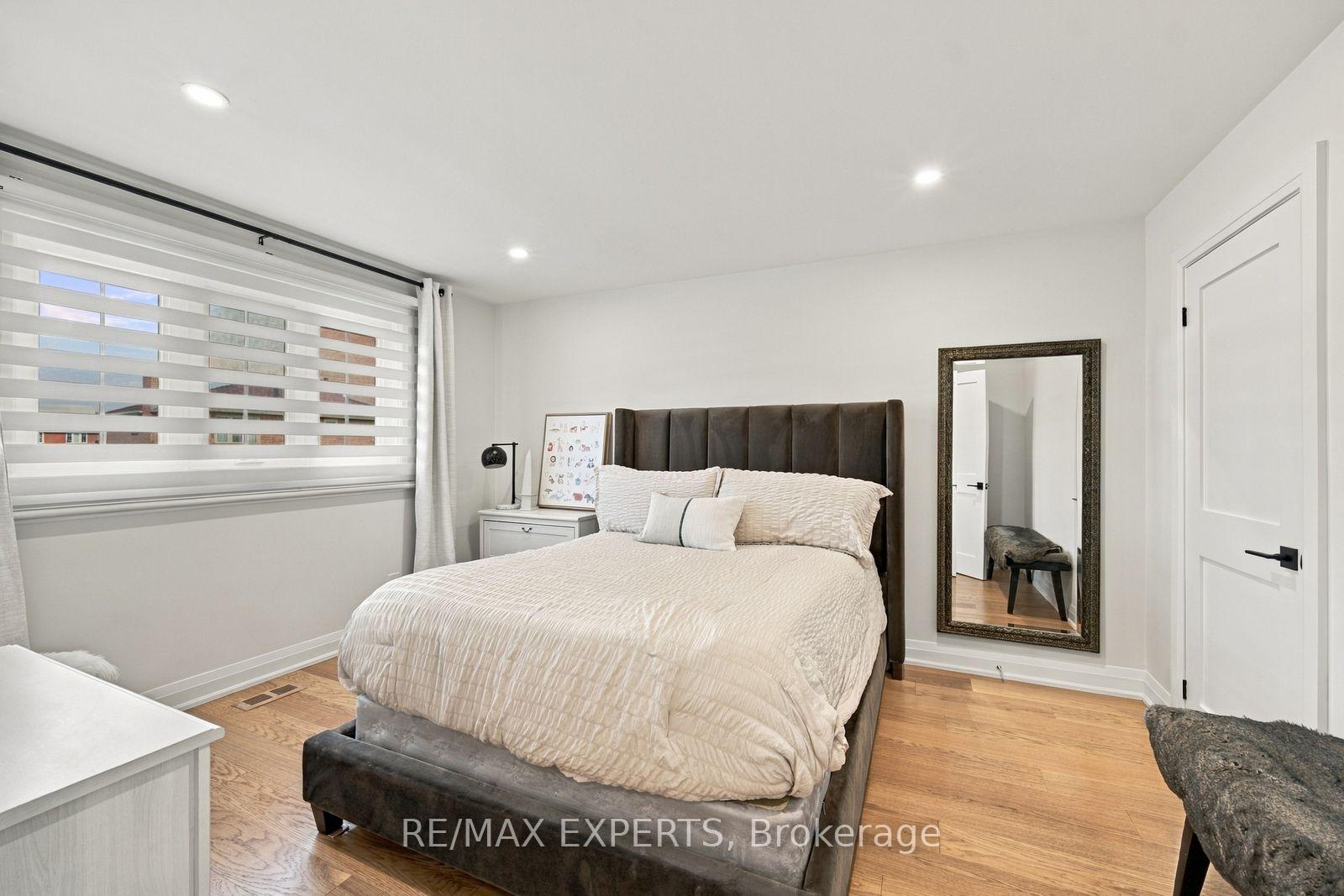 Photo 27 of 36 Jade Crescent, Vaughan, West Woodbridge — HOMEH