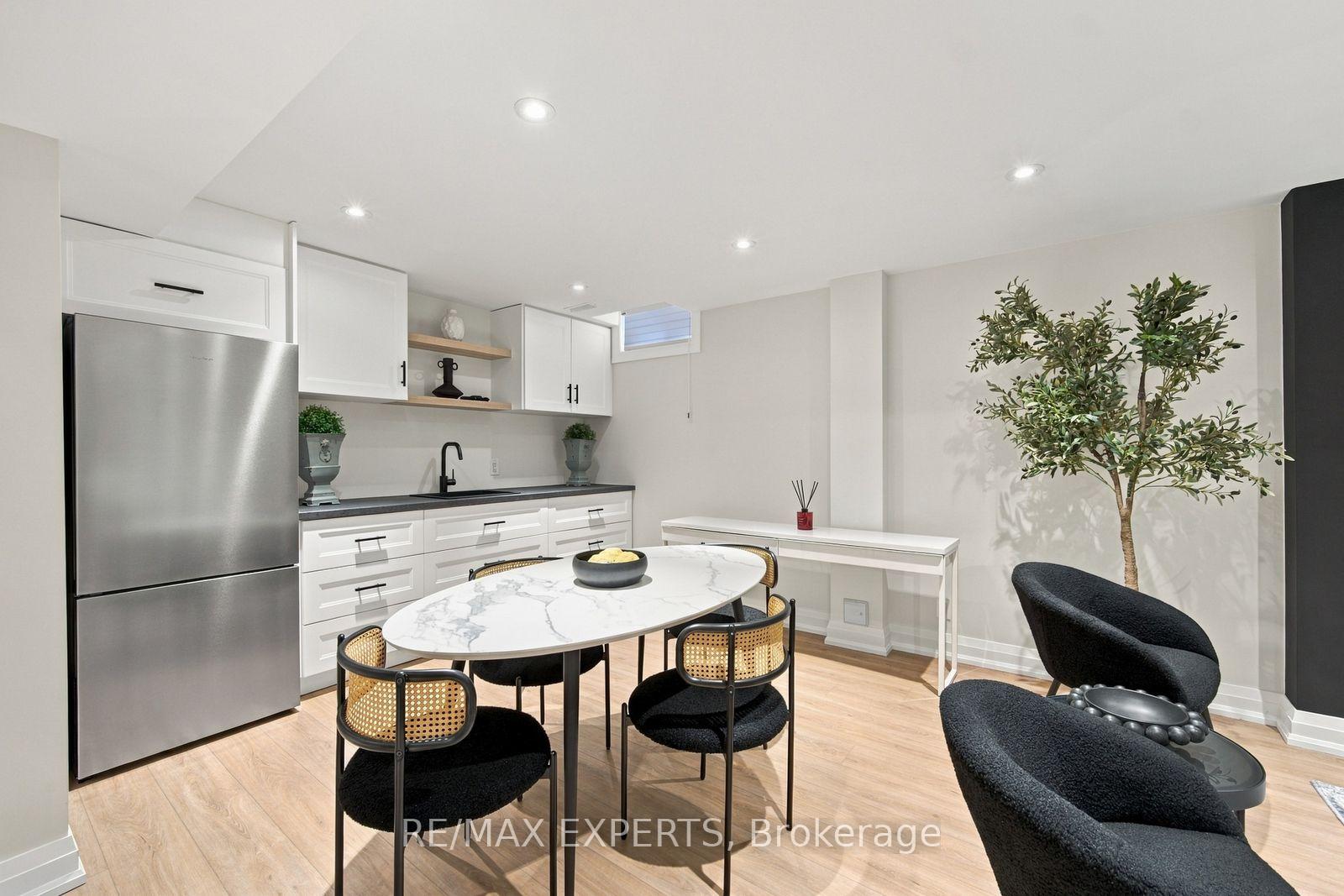 Photo 35 of 36 Jade Crescent, Vaughan, West Woodbridge — HOMEH
